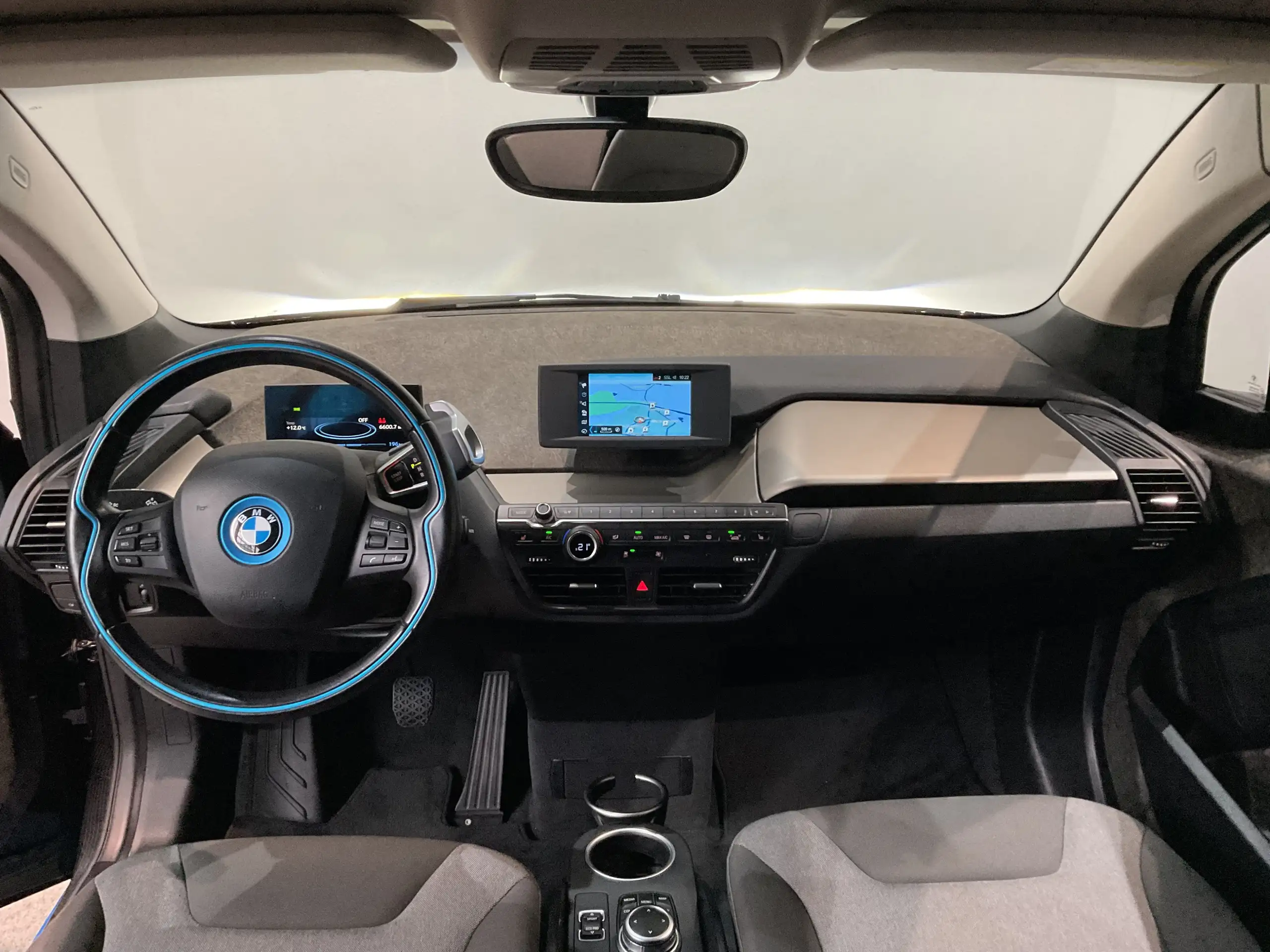 BMW - i3