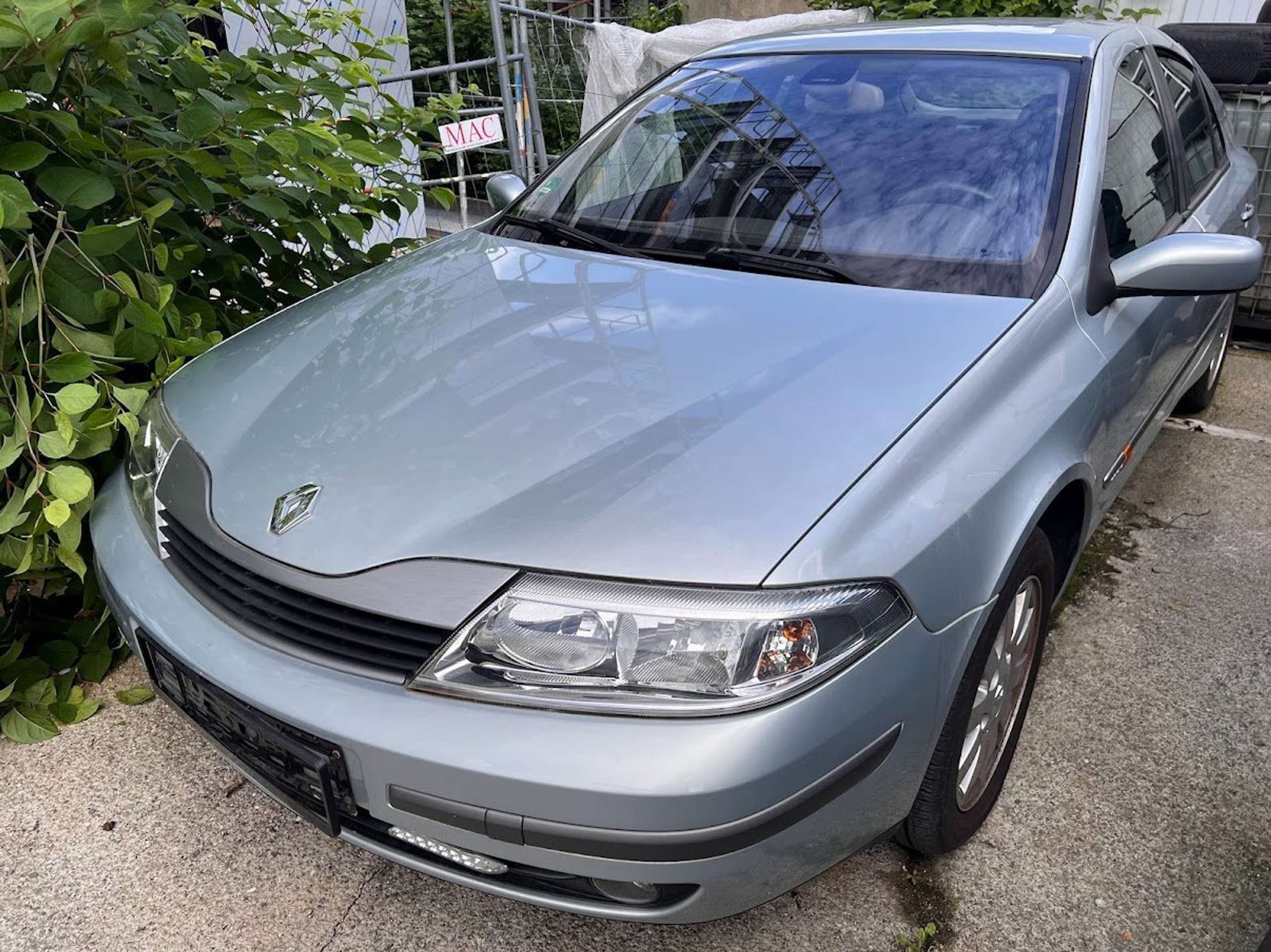 Renault - Laguna