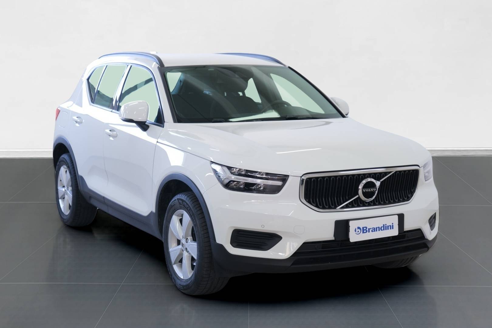 Volvo - XC40