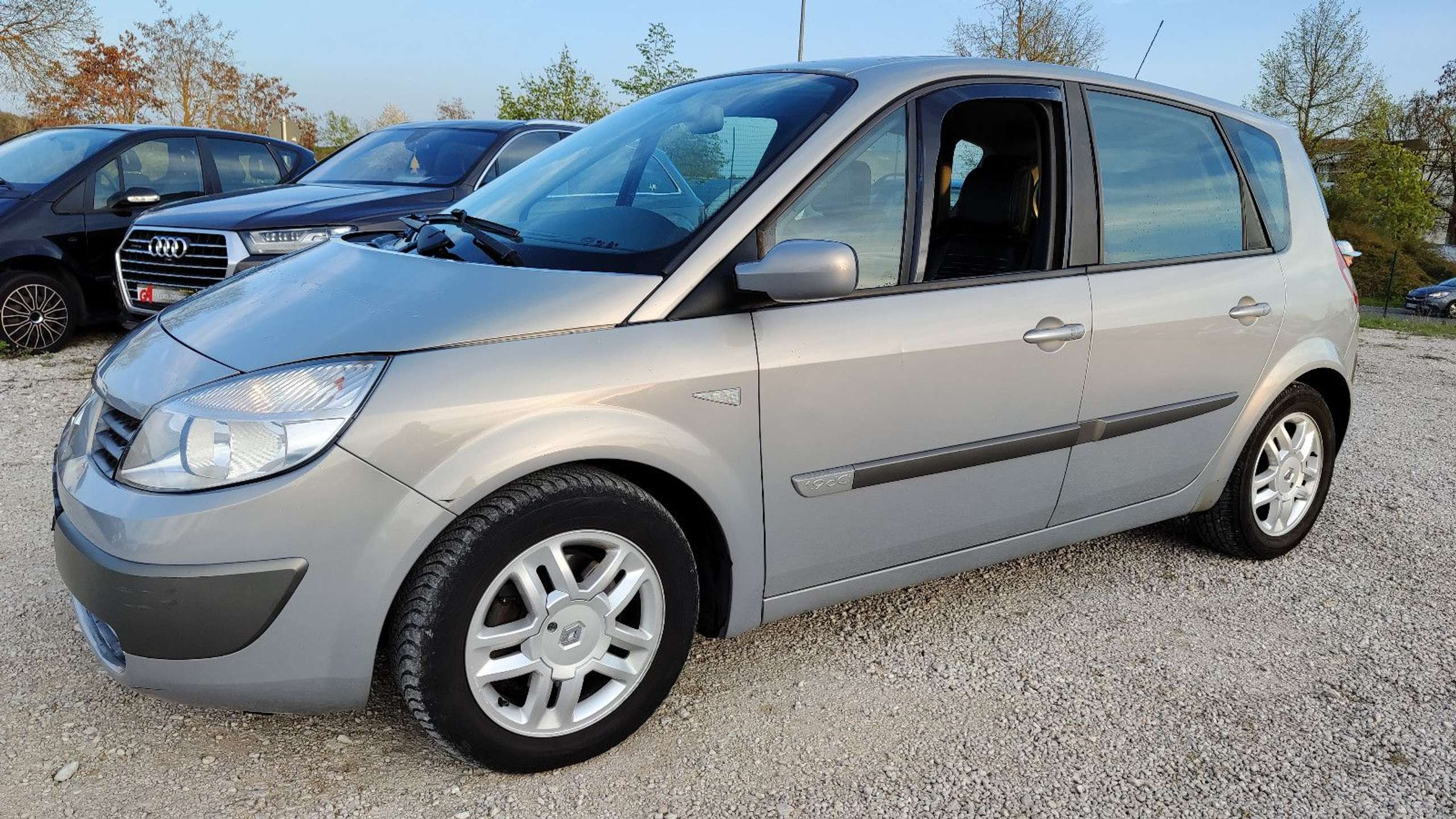 Renault - Scenic