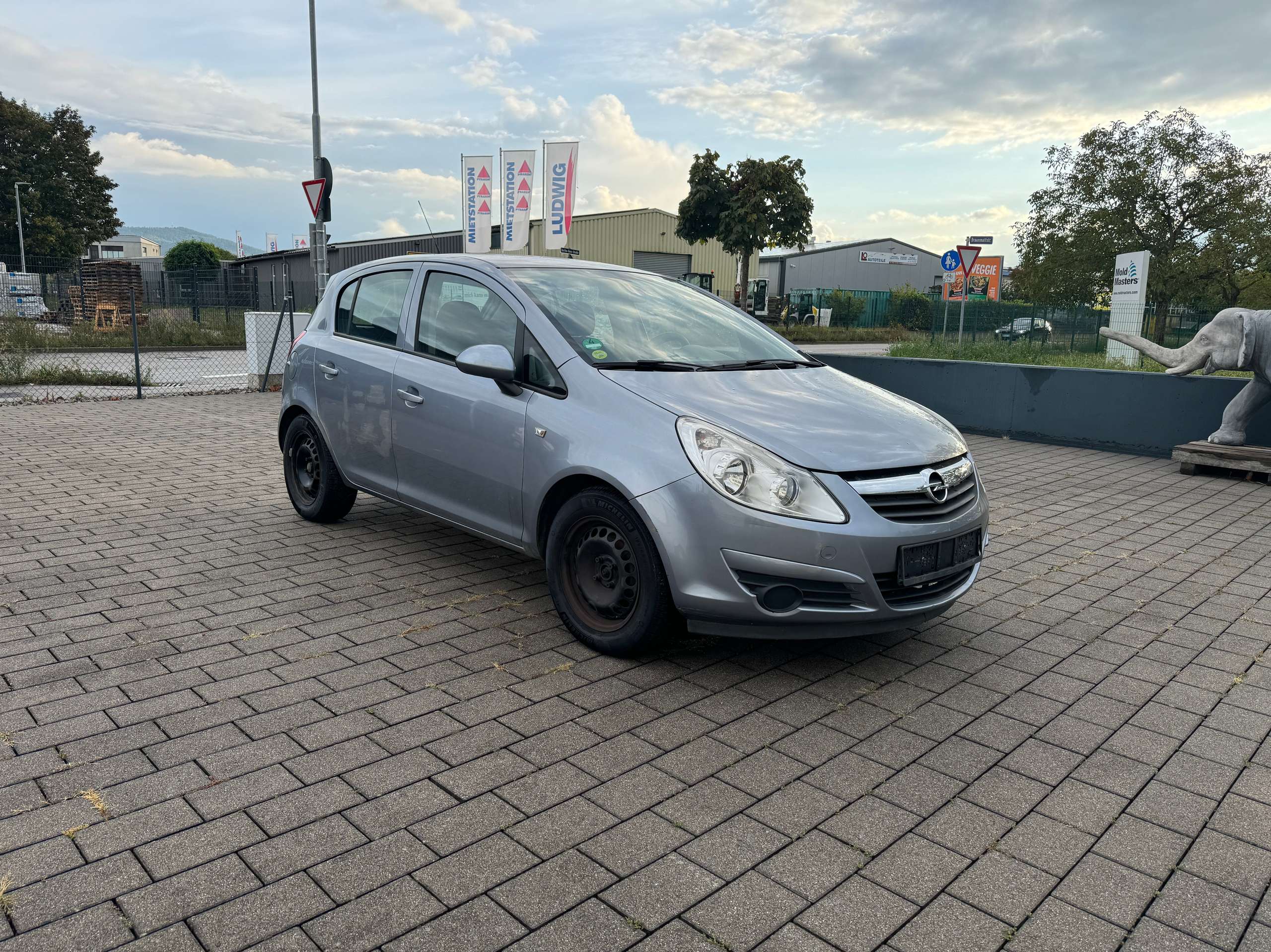 Opel - Corsa