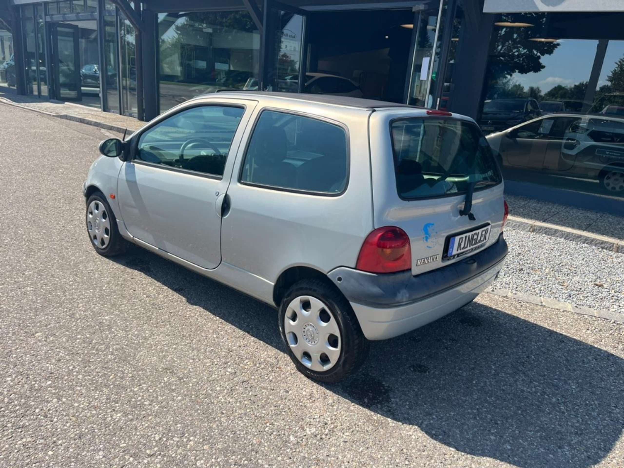 Renault - Twingo