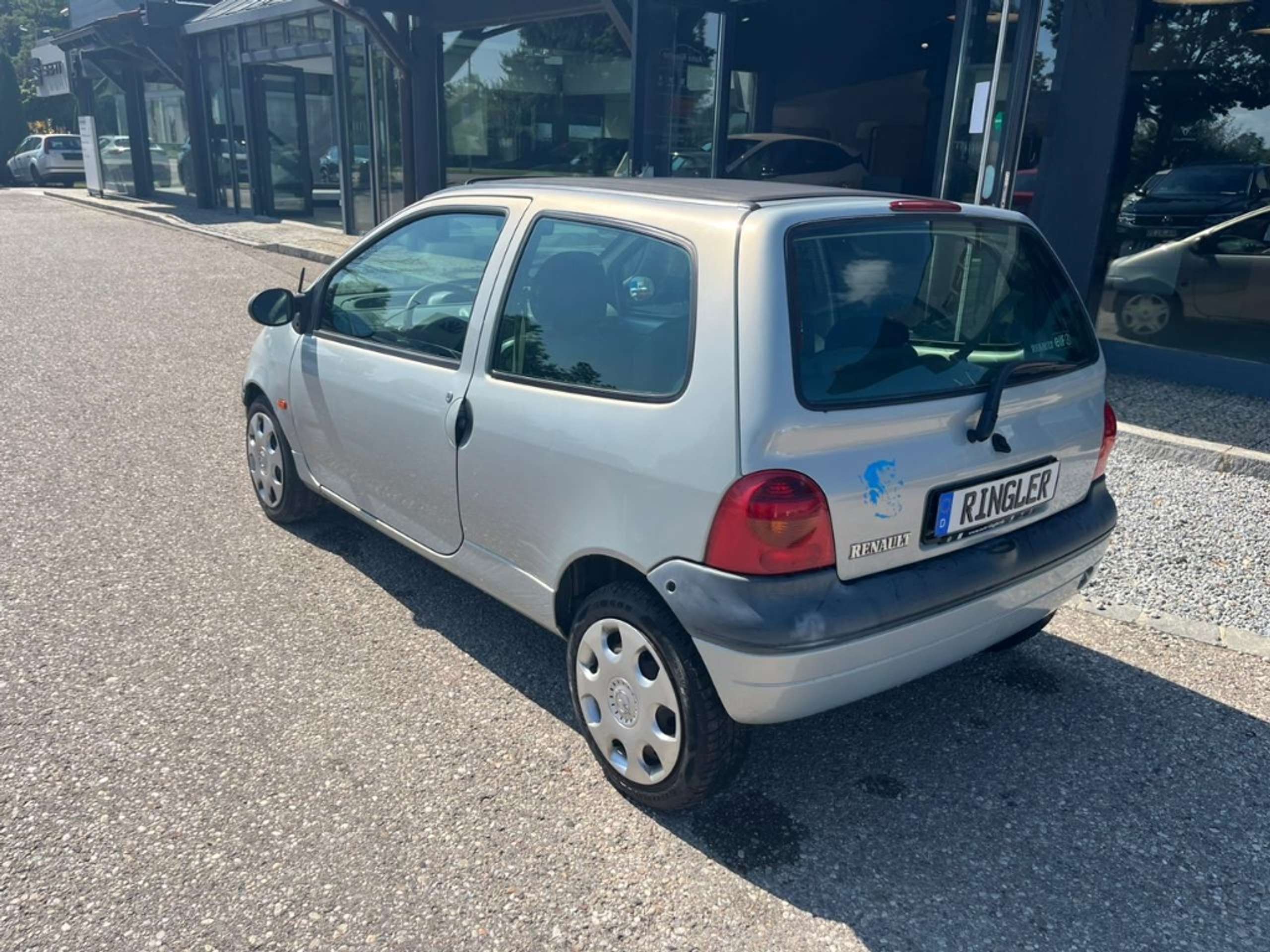 Renault - Twingo