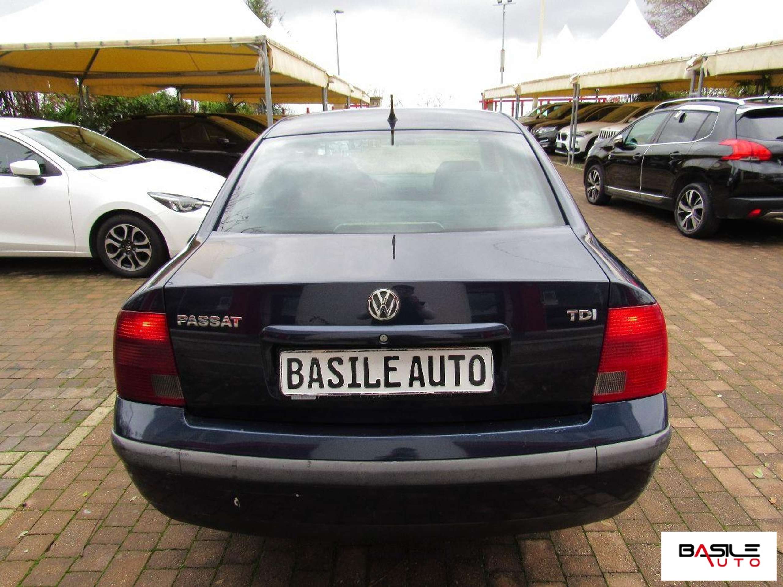 Volkswagen - Passat