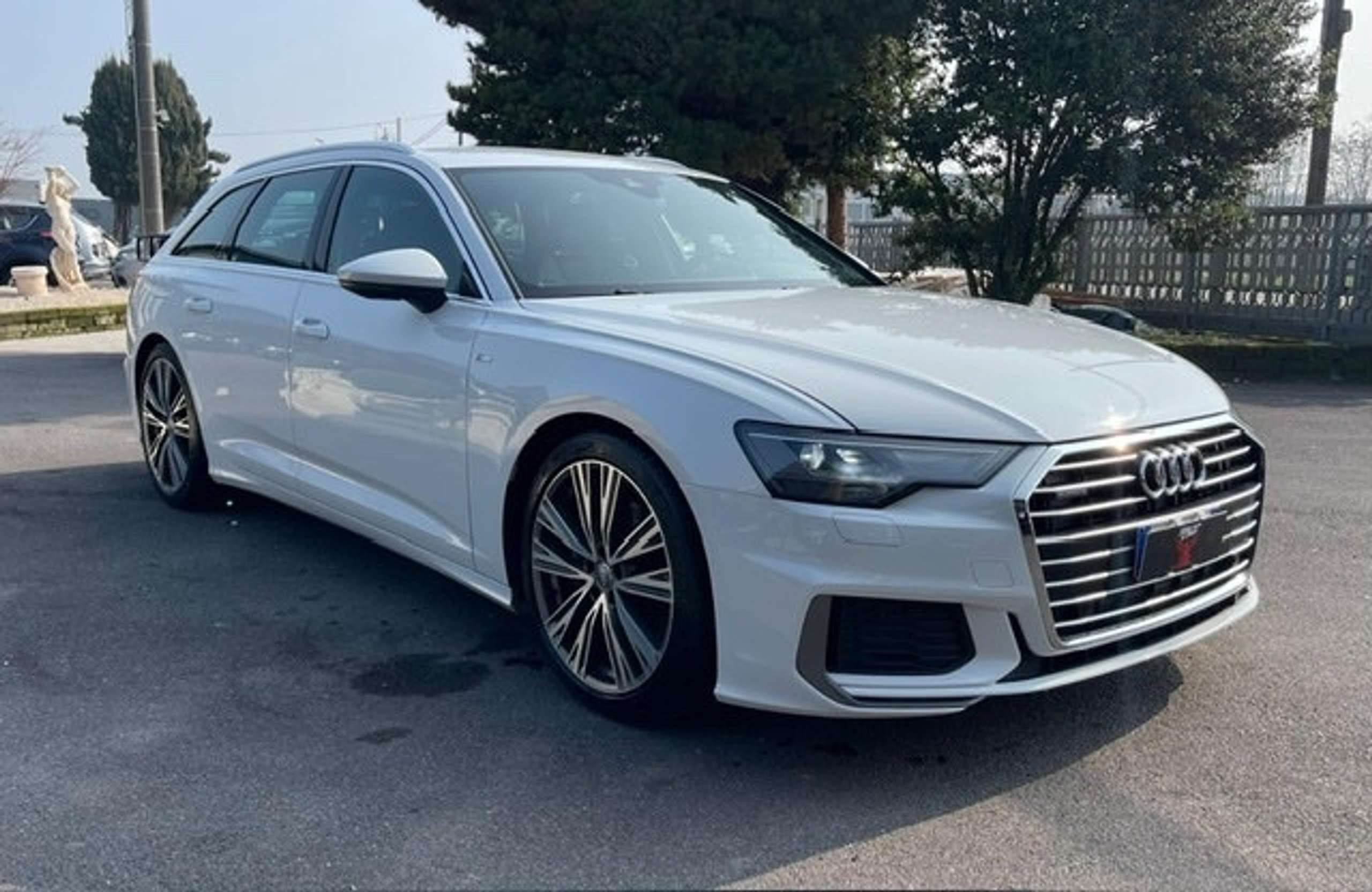 Audi - A6