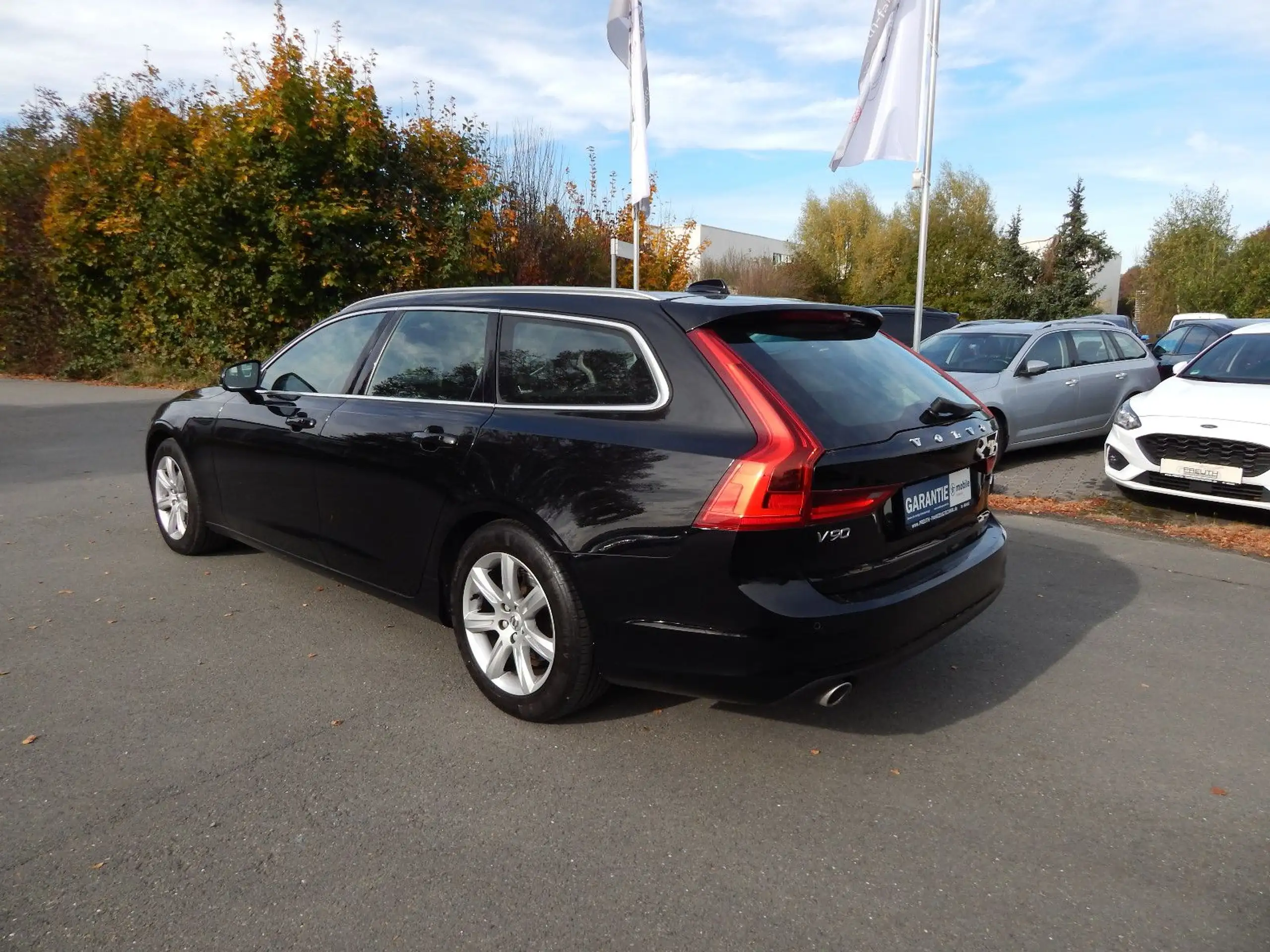 Volvo - V90