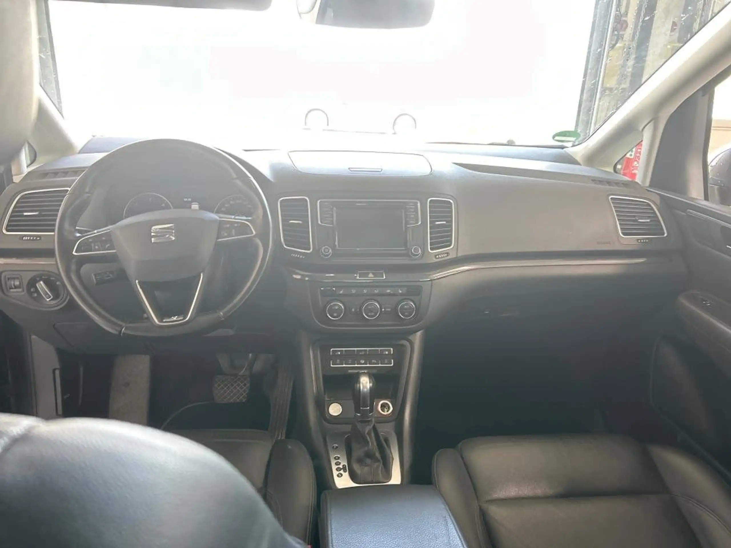 SEAT - Alhambra