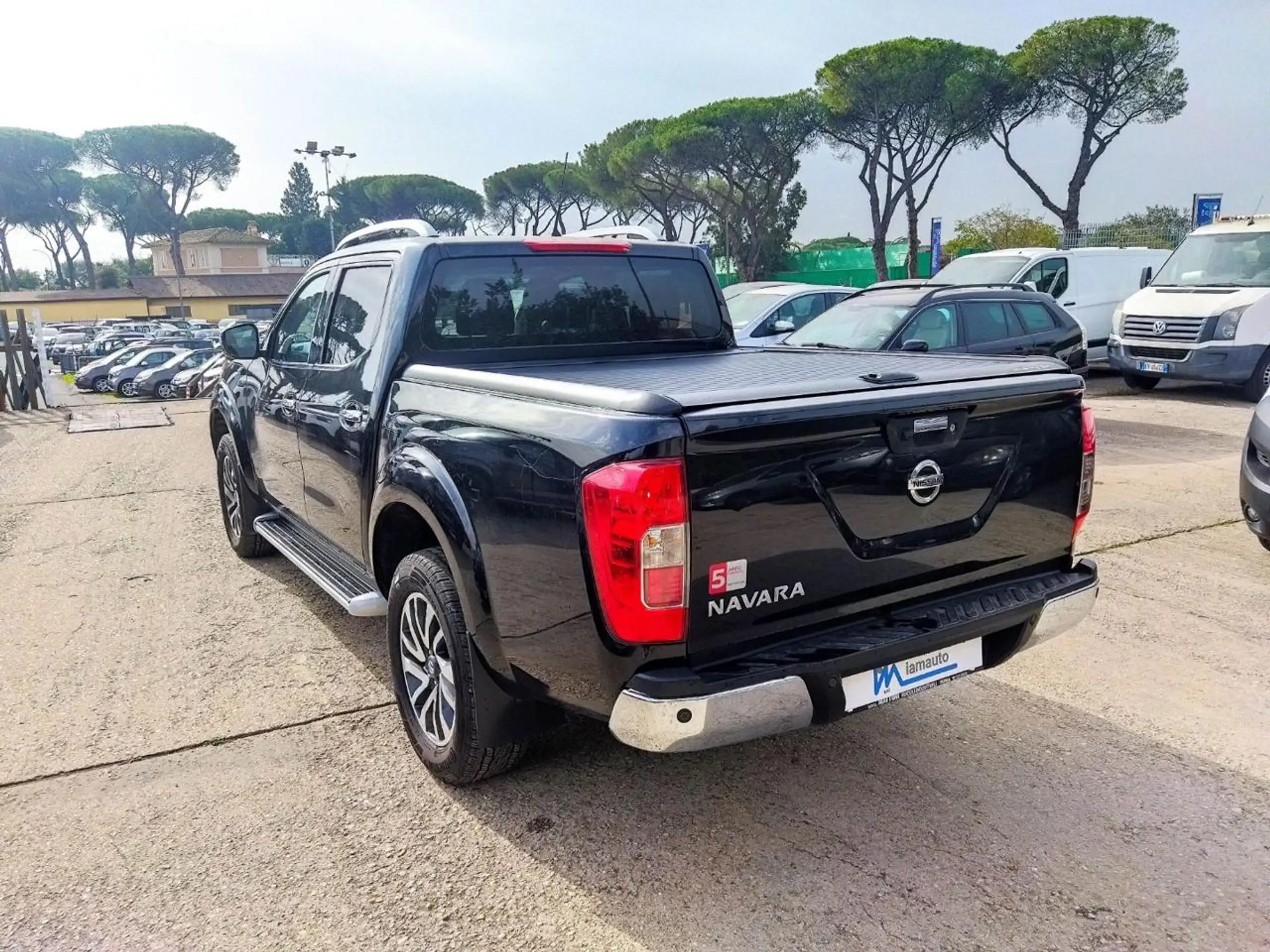 Nissan - Navara