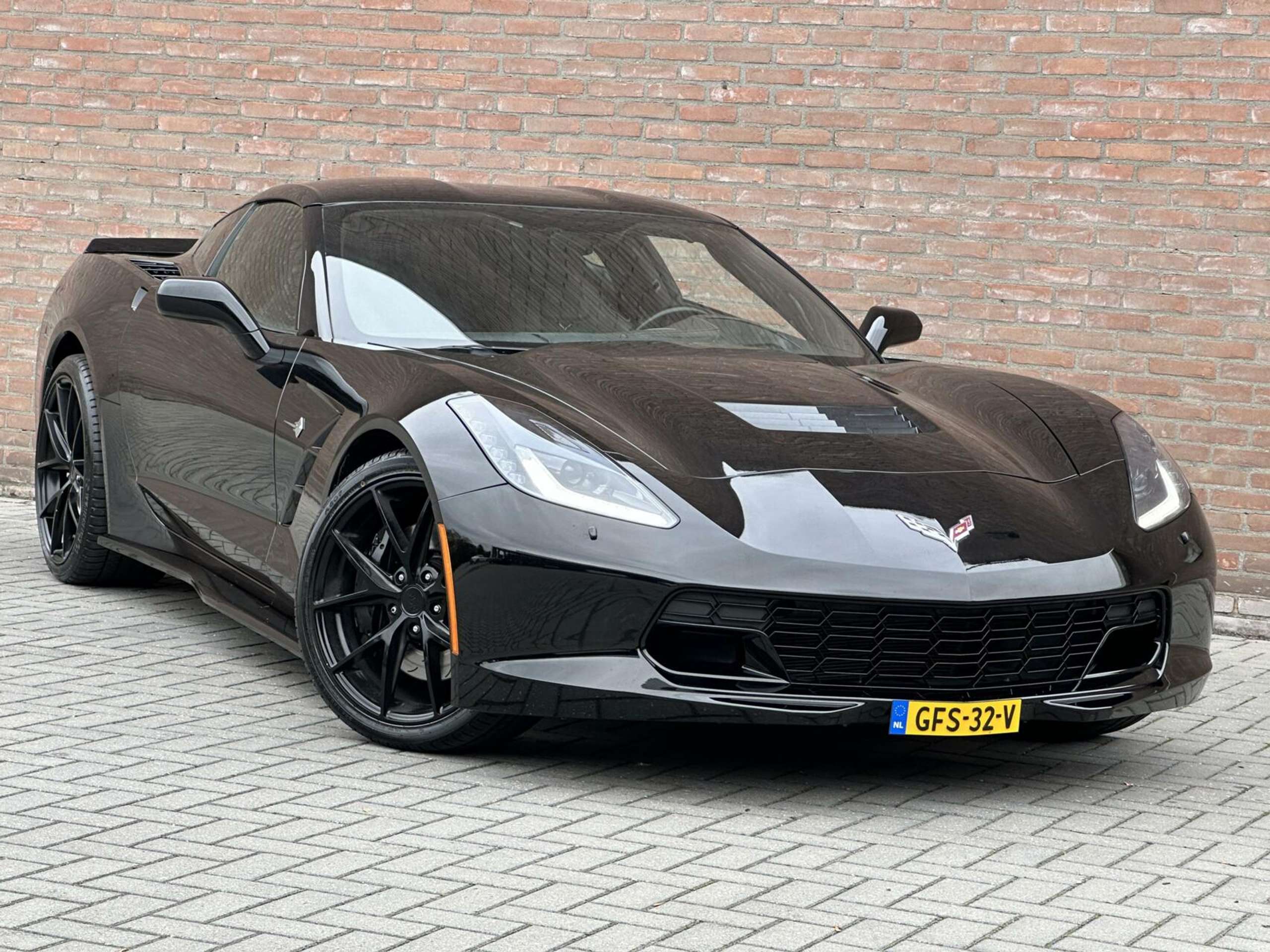 Chevrolet - Corvette