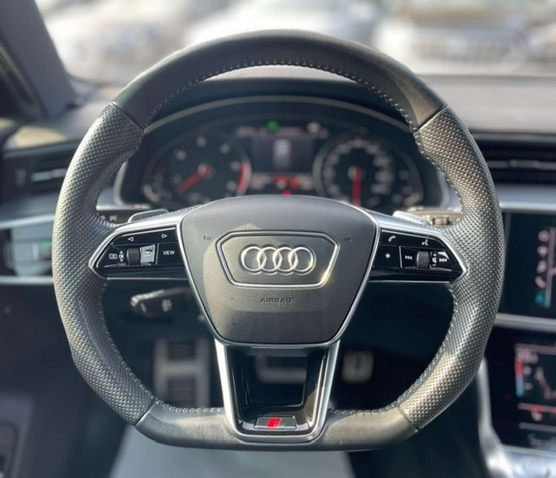 Audi - A6