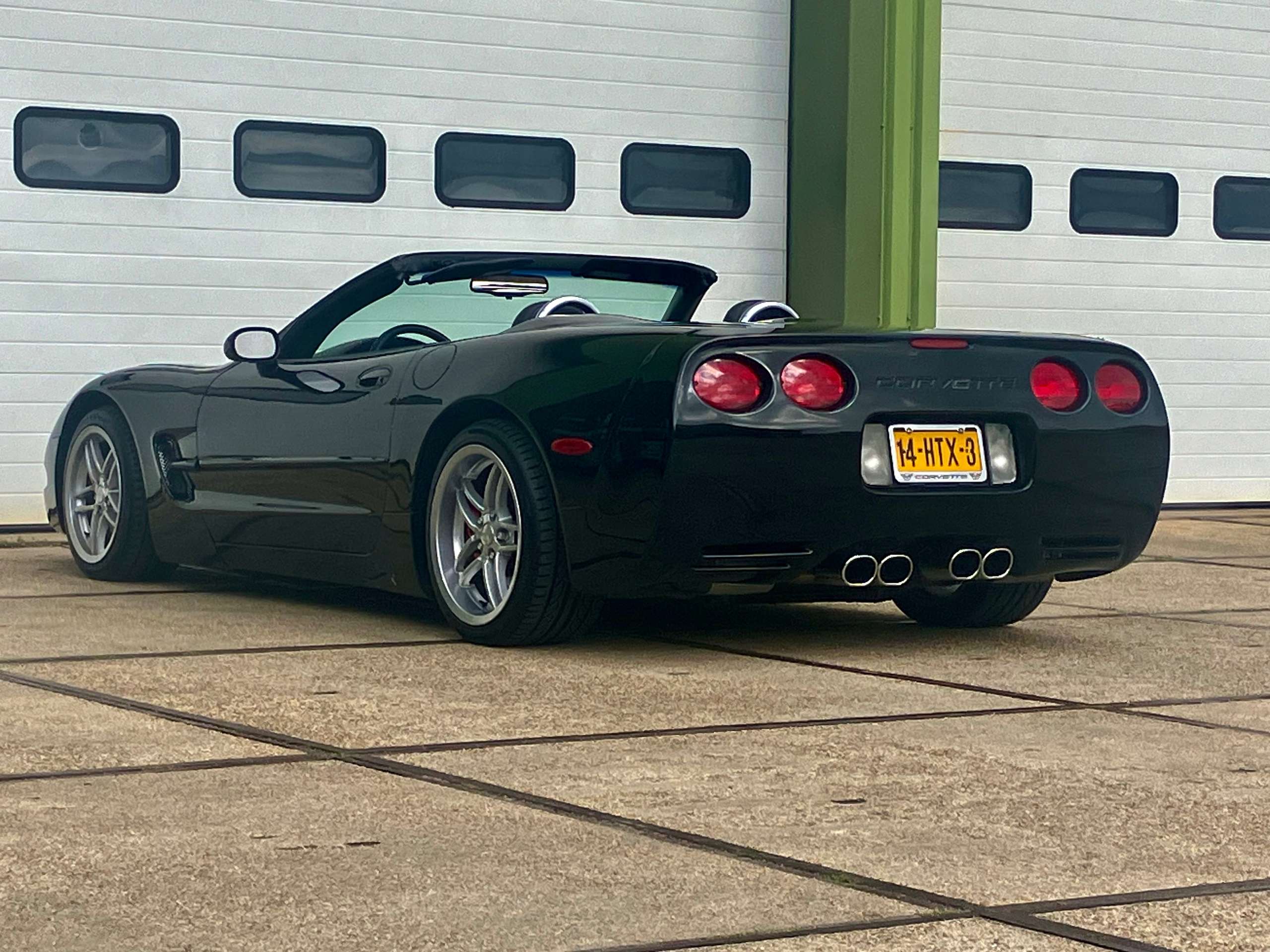 Chevrolet - Corvette