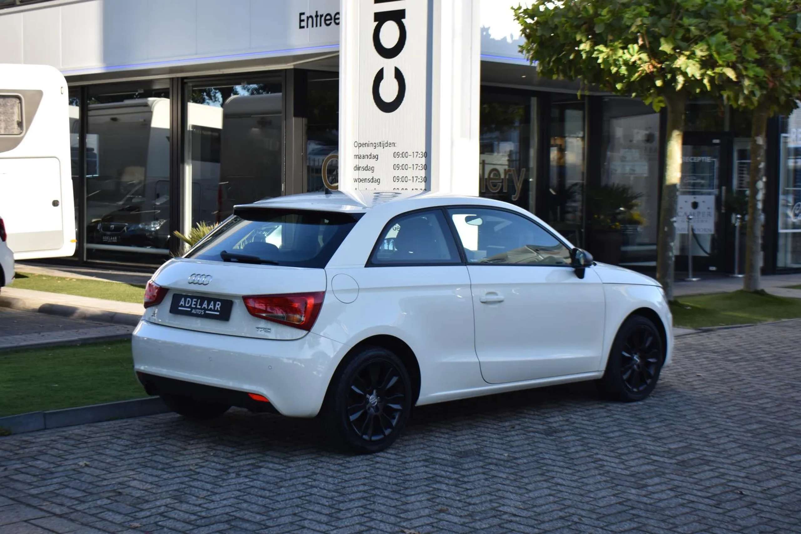 Audi - A1