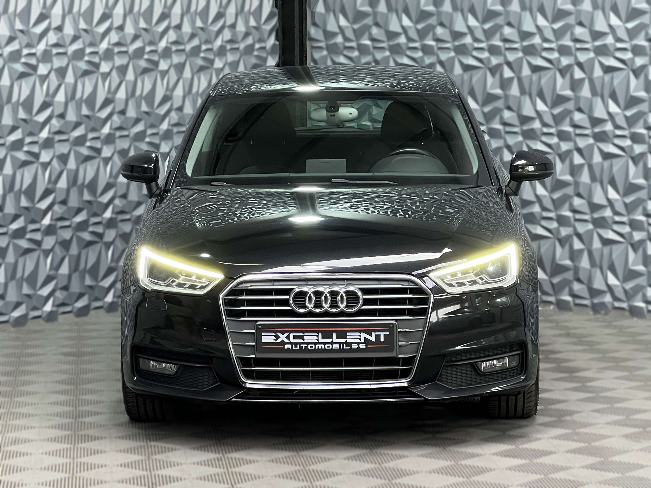 Audi - A1