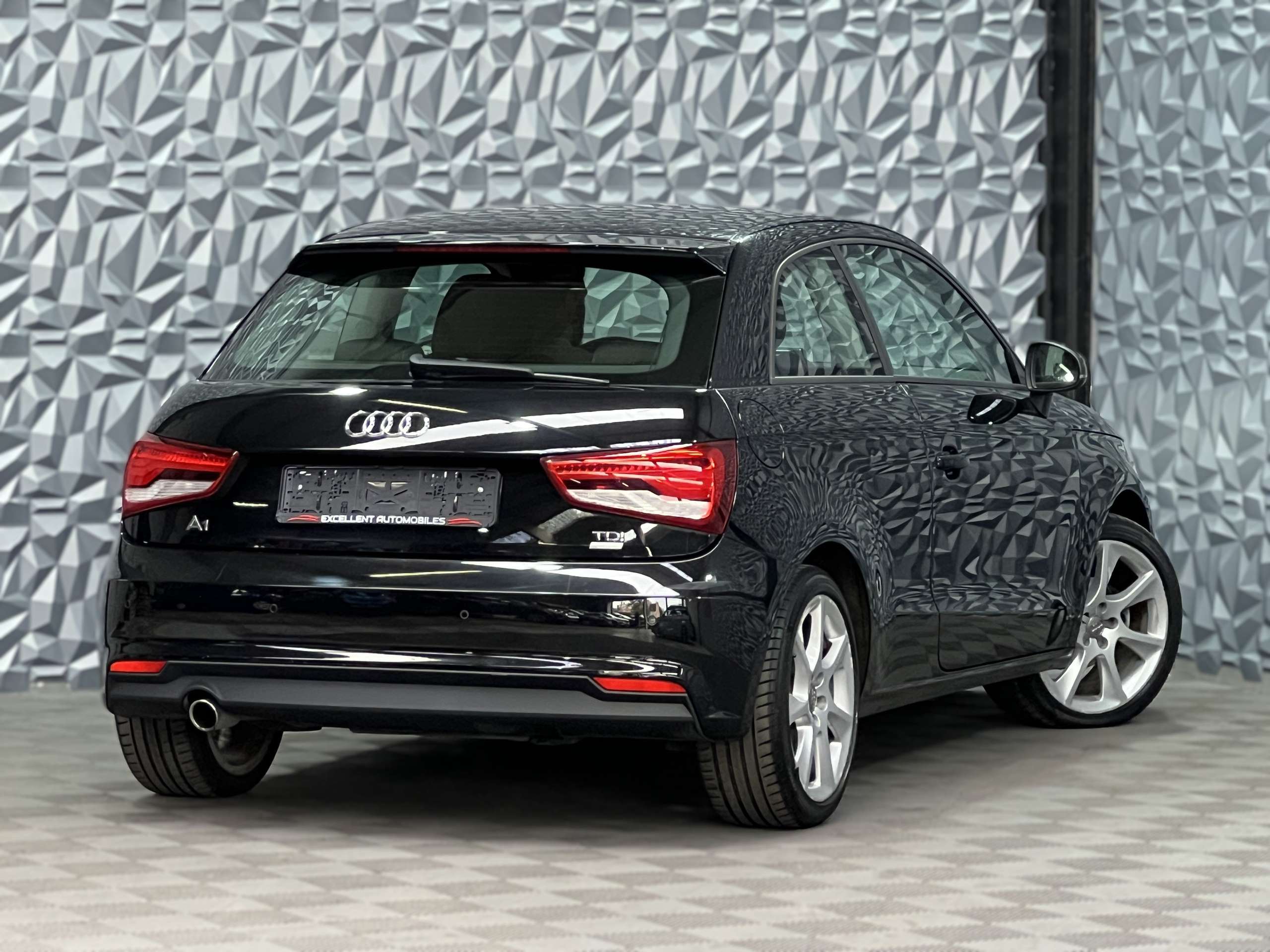 Audi - A1