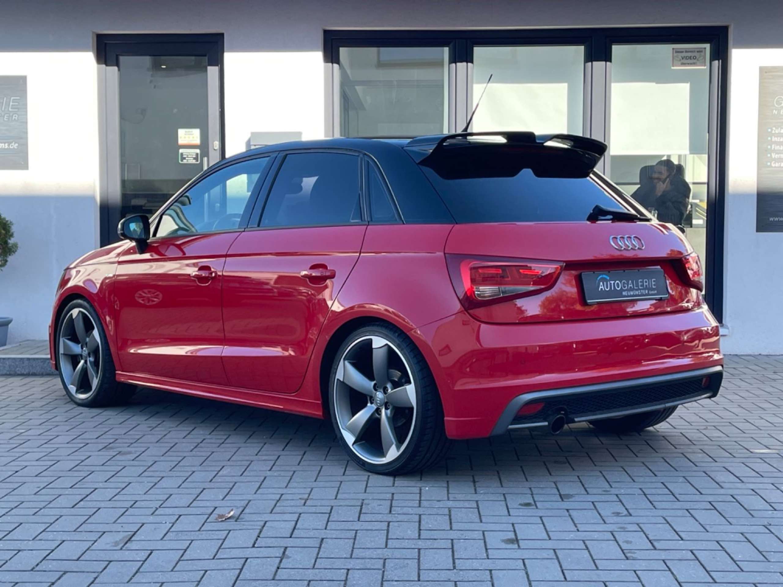 Audi - A1