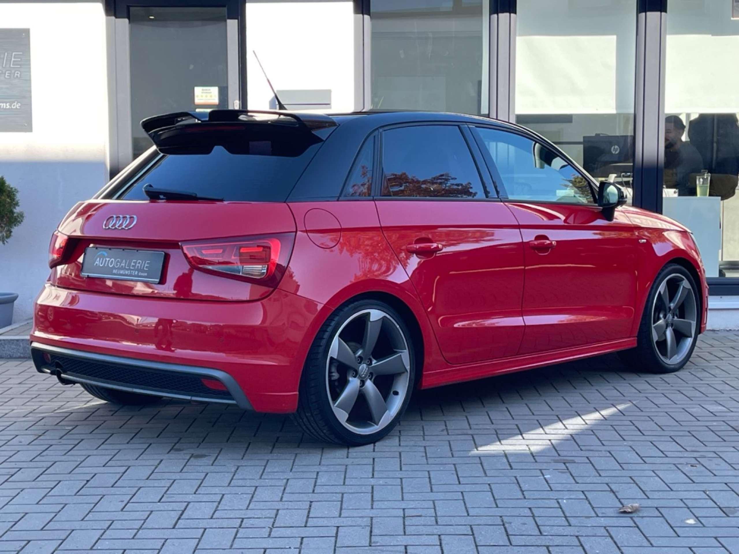 Audi - A1