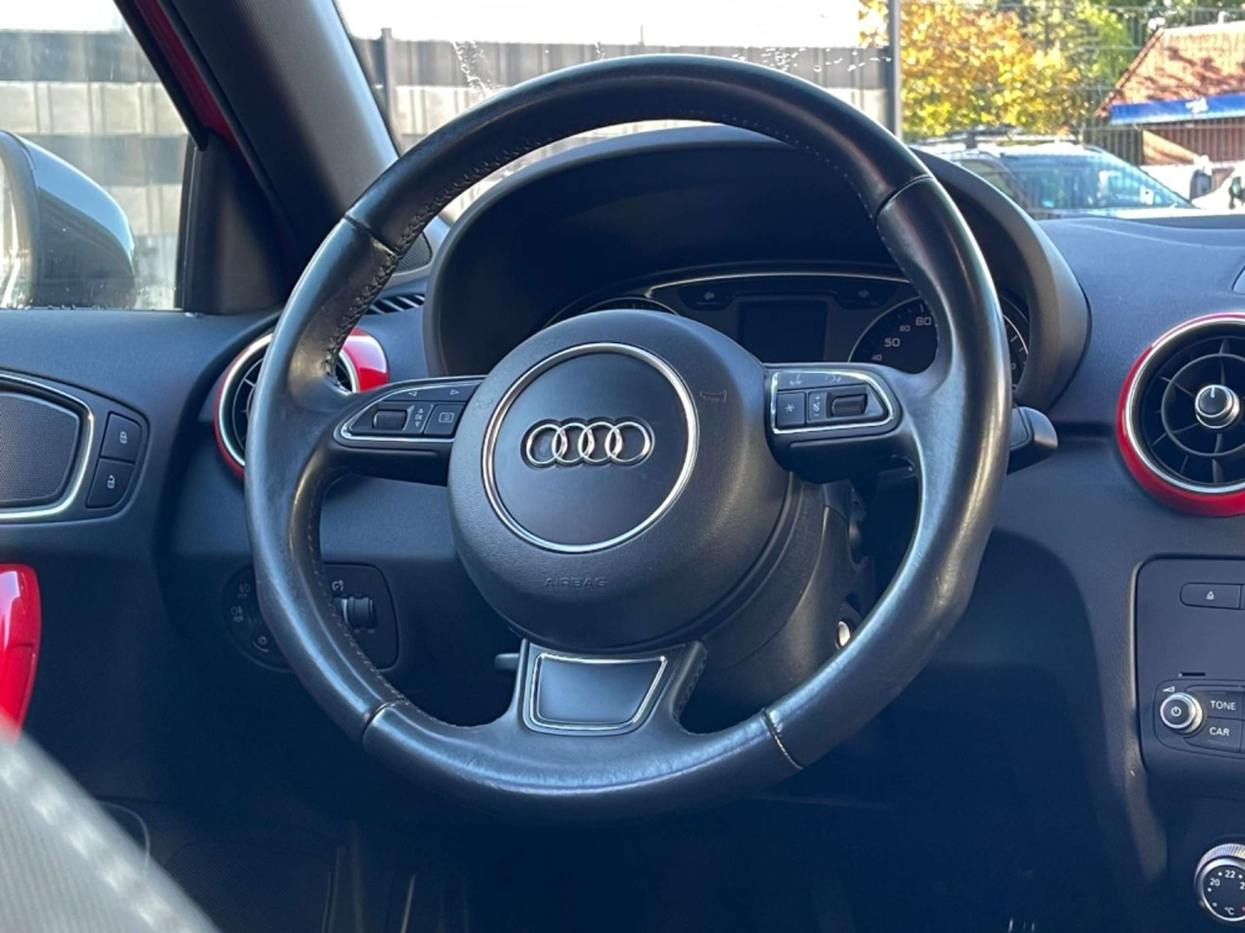 Audi - A1