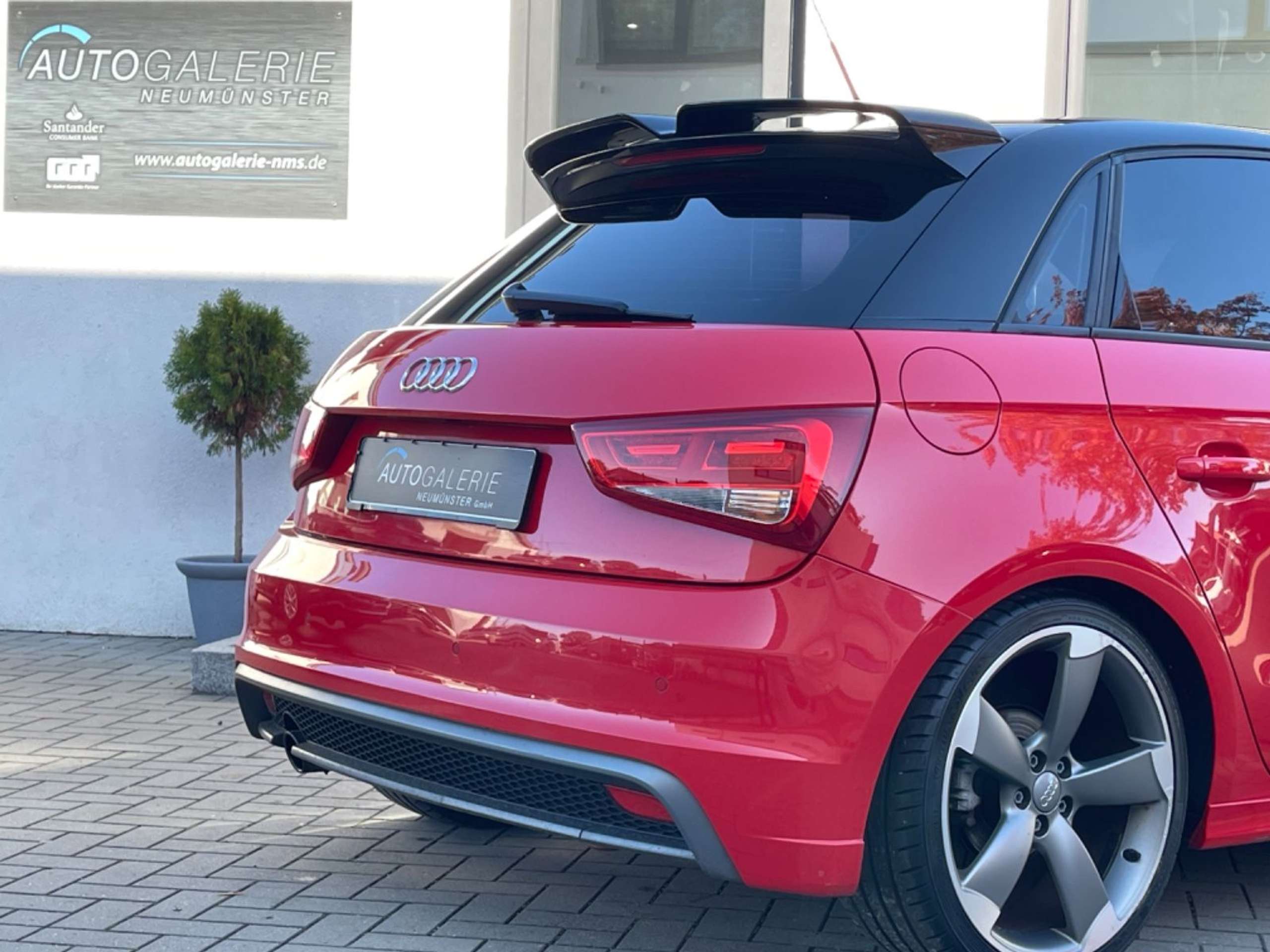 Audi - A1