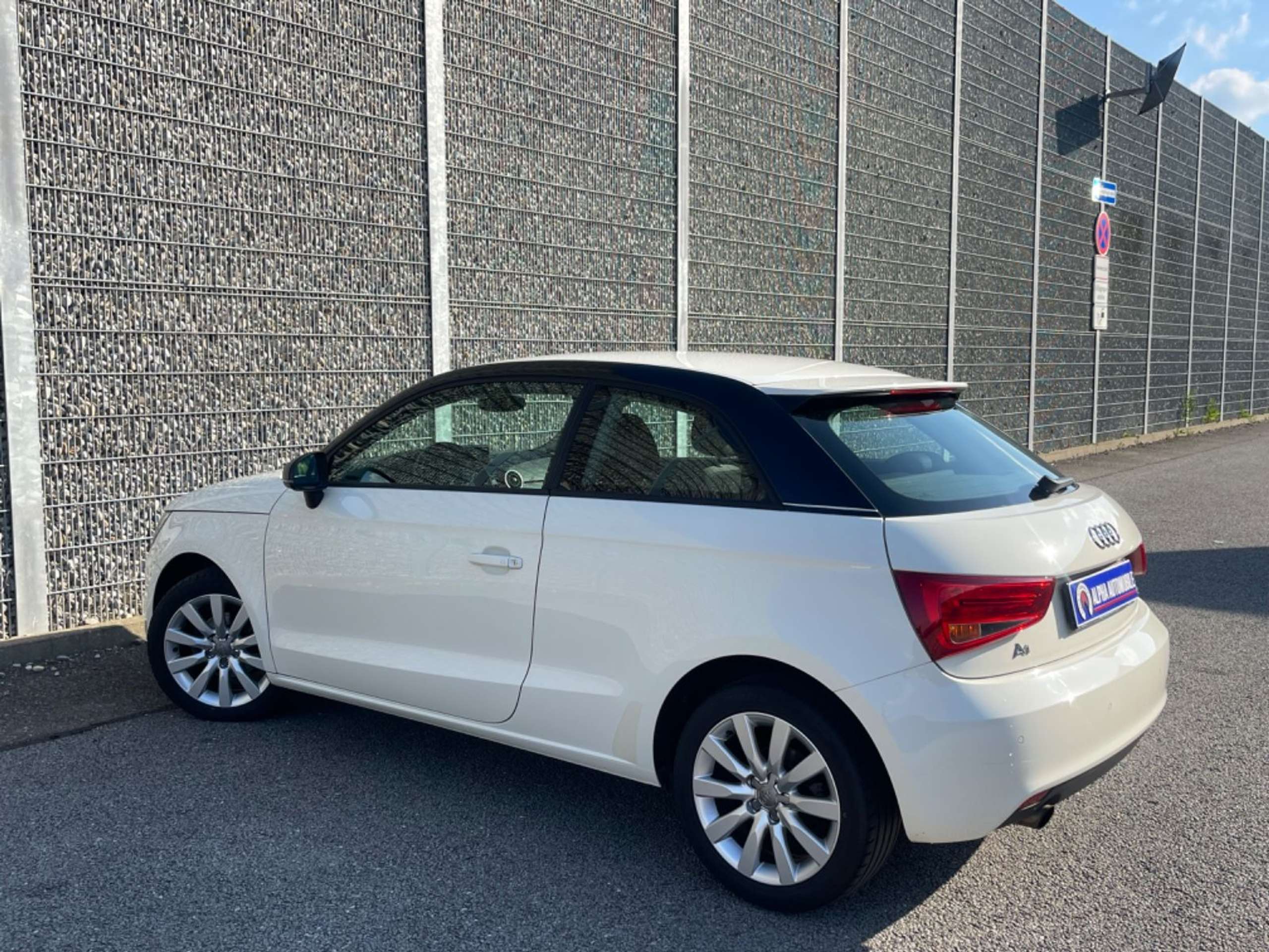 Audi - A1