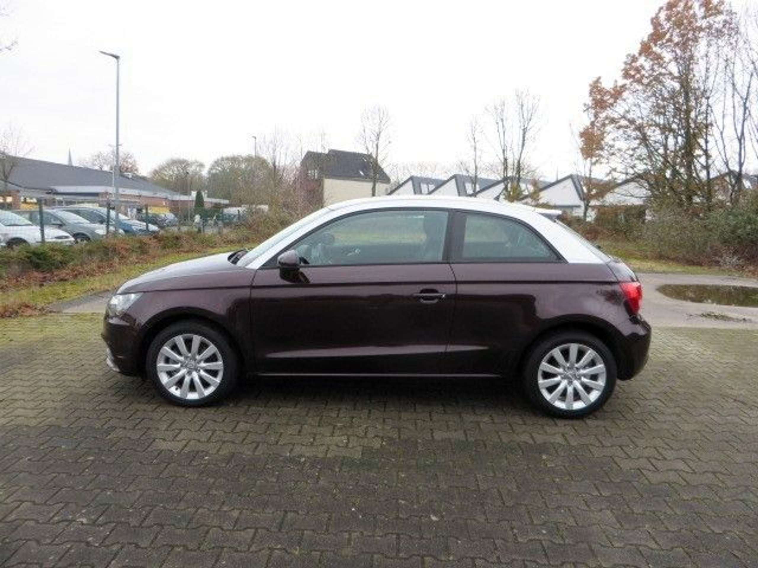 Audi - A1