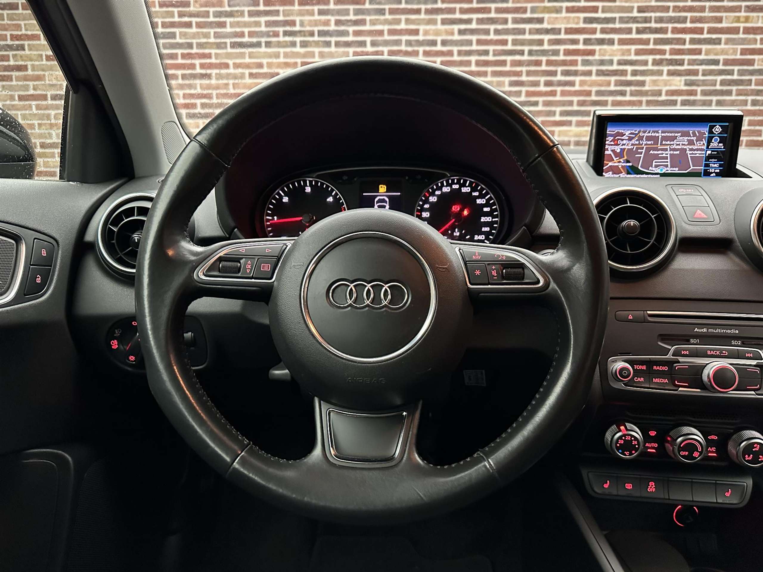 Audi - A1