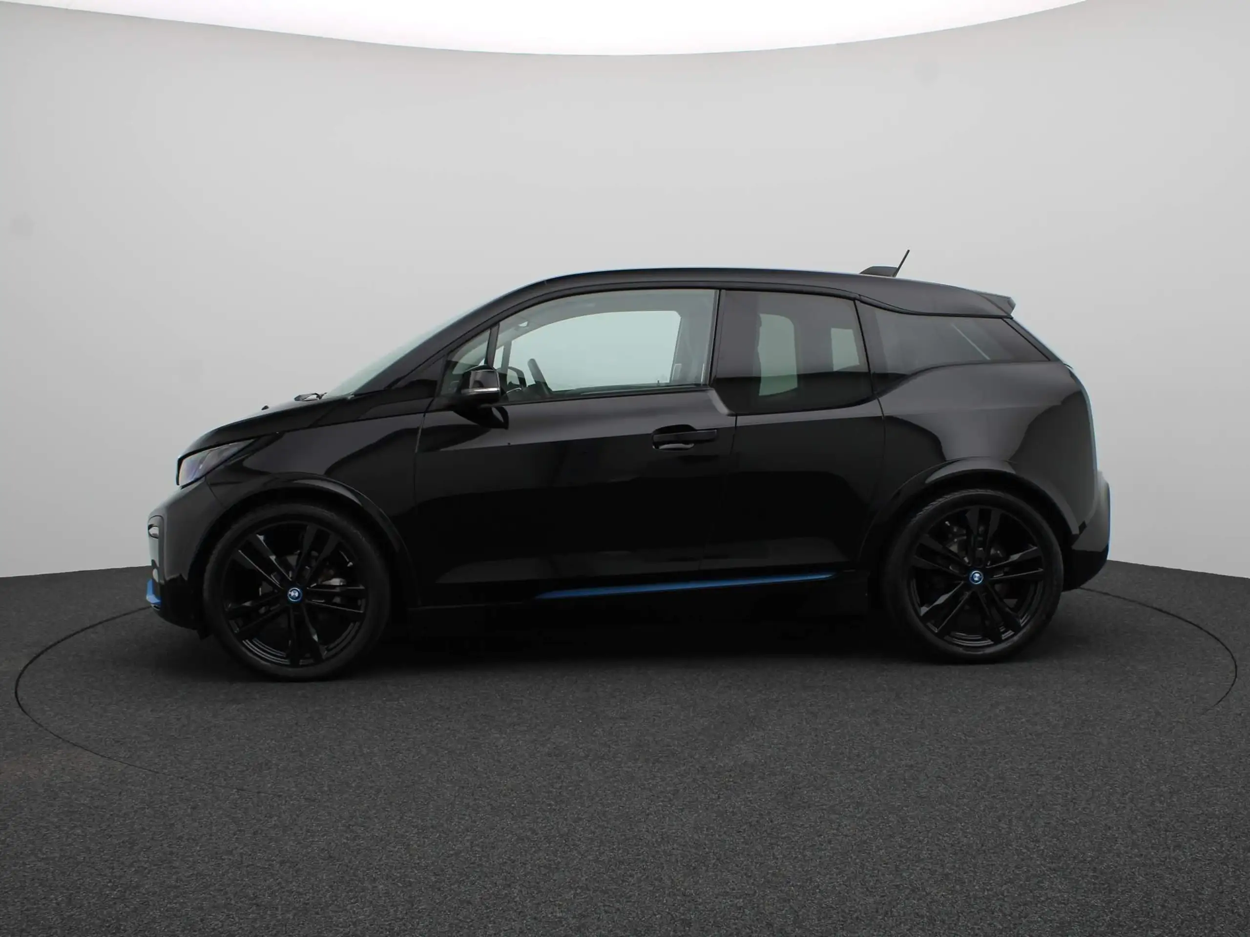 BMW - i3