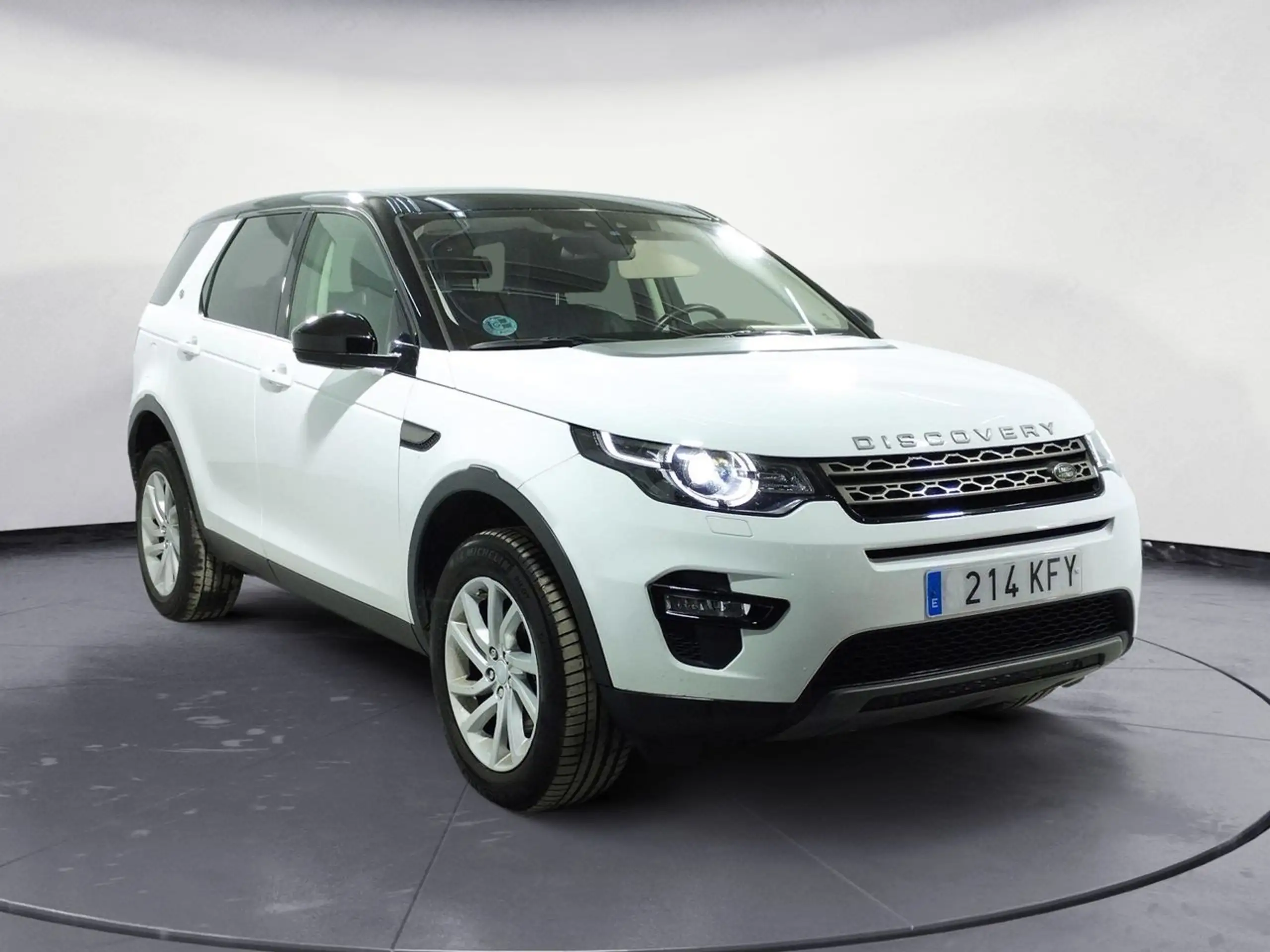 Land Rover - Discovery Sport