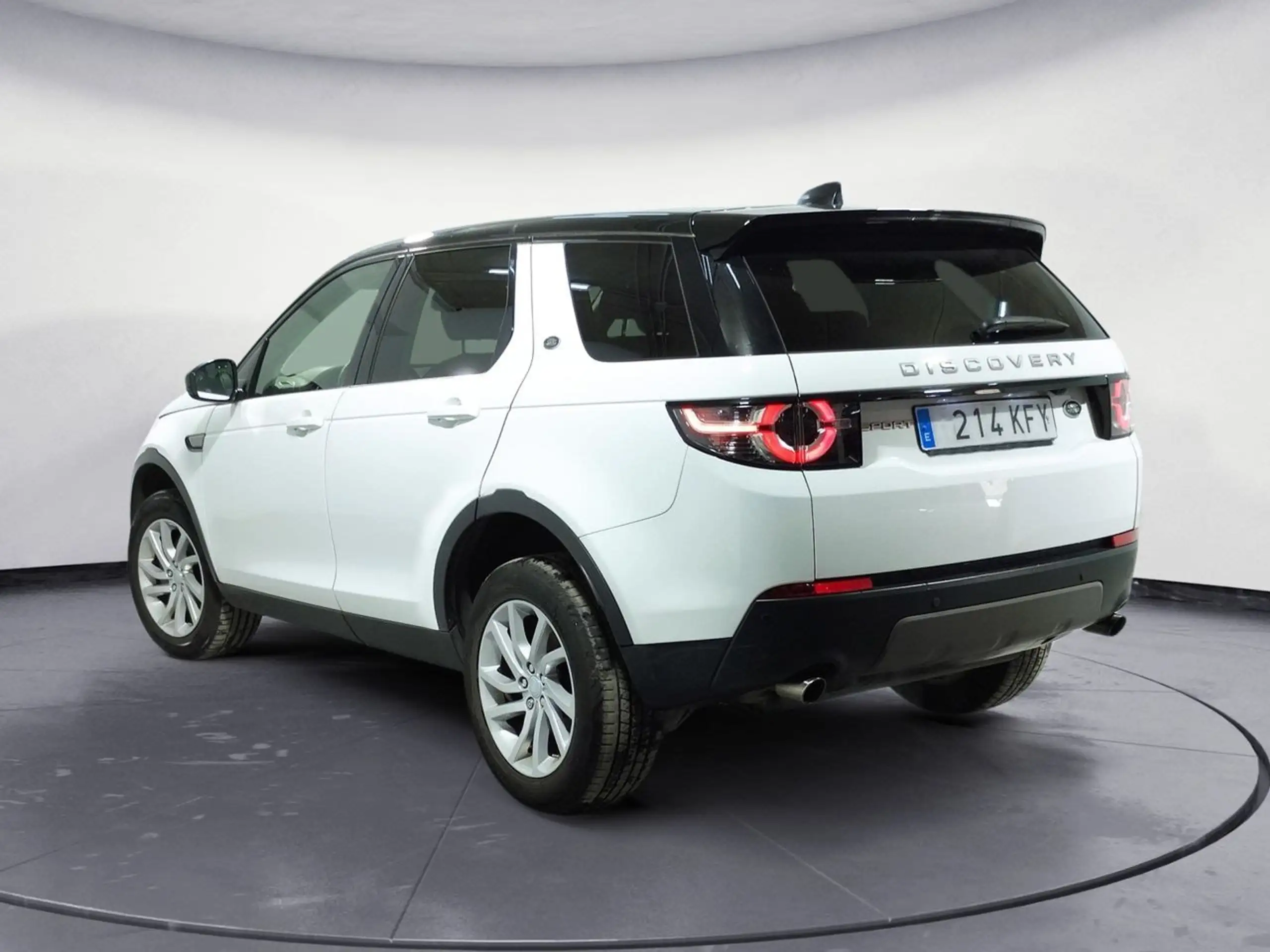 Land Rover - Discovery Sport