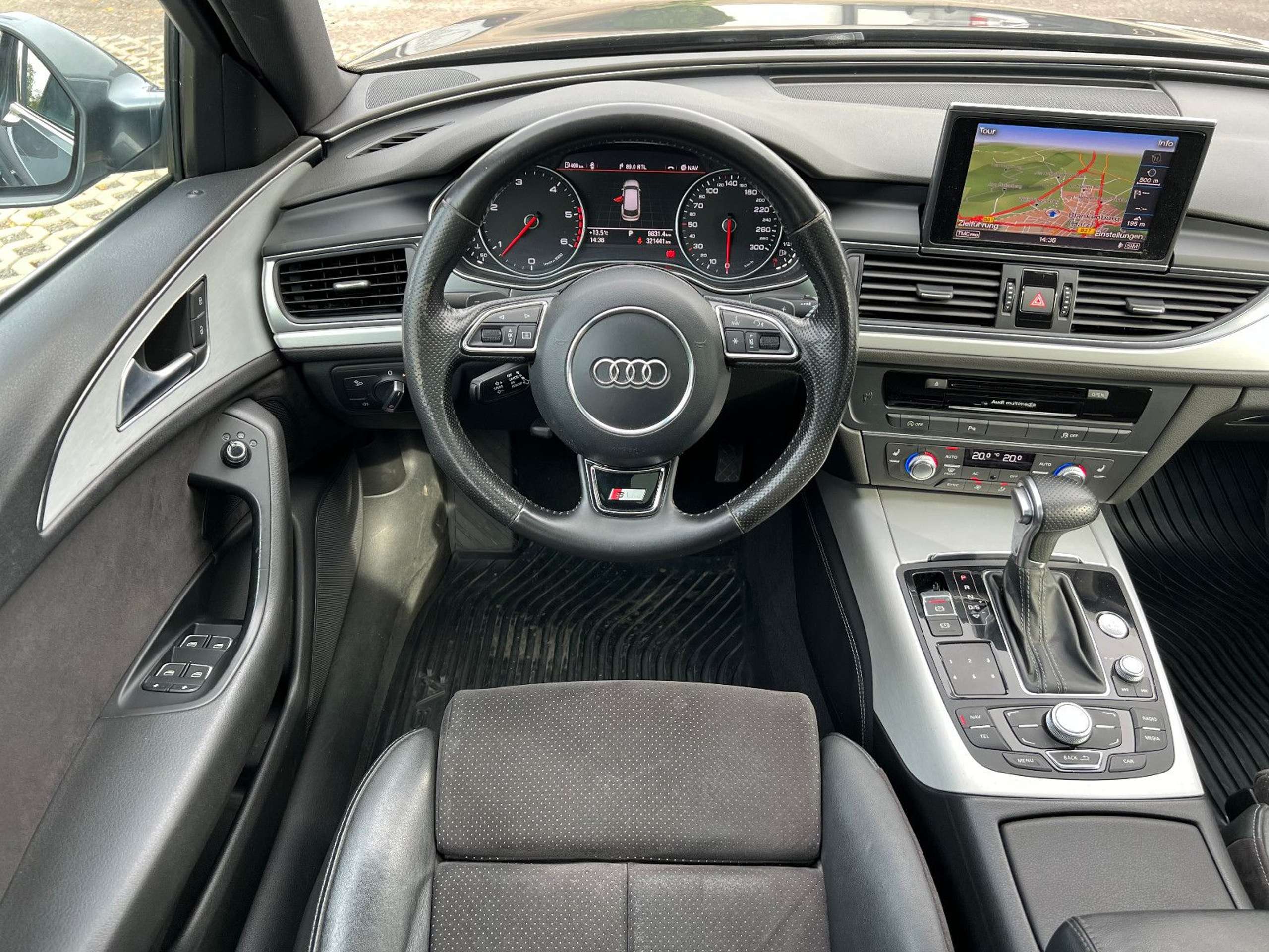 Audi - A6