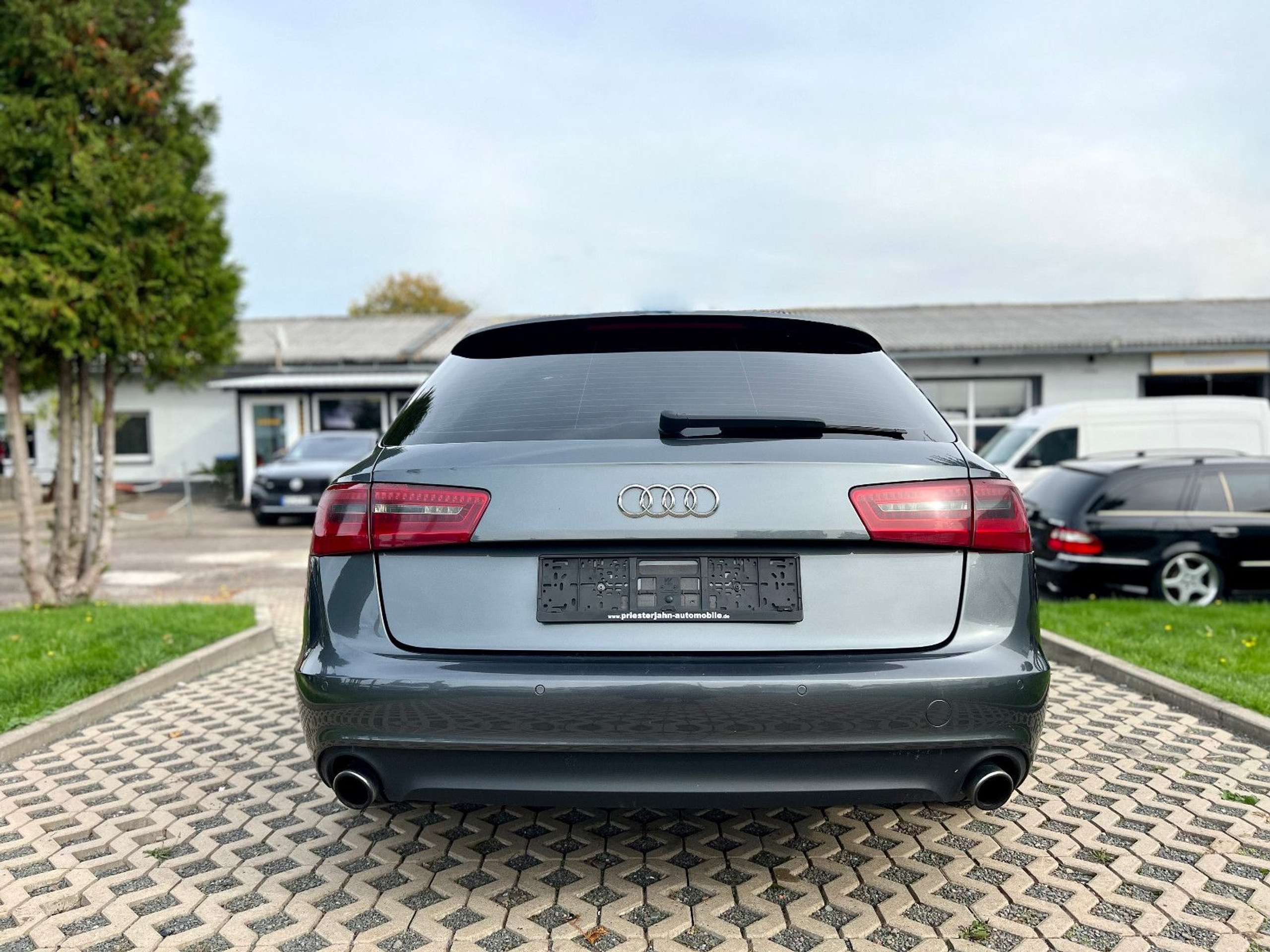 Audi - A6