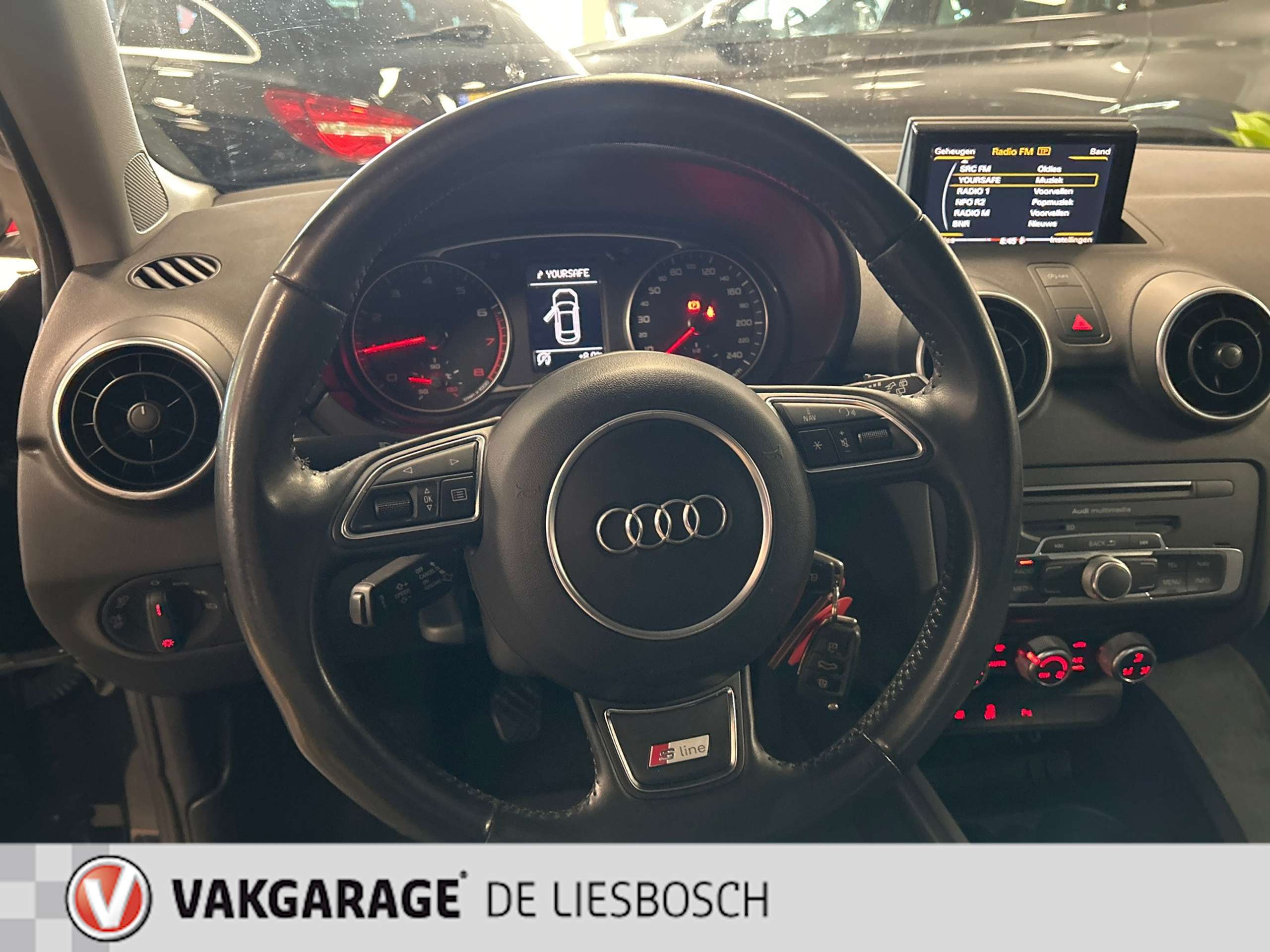 Audi - A1