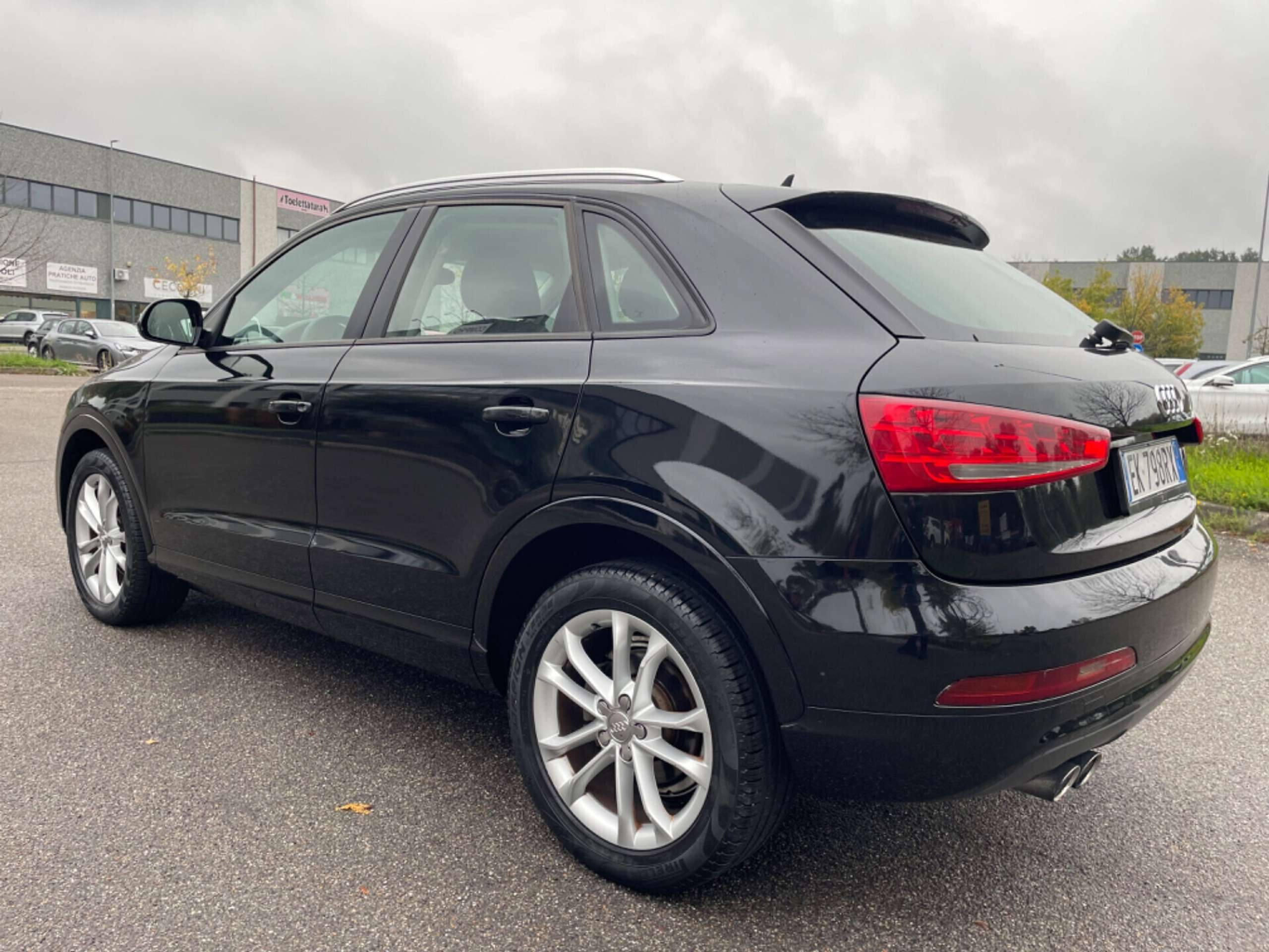 Audi - Q3