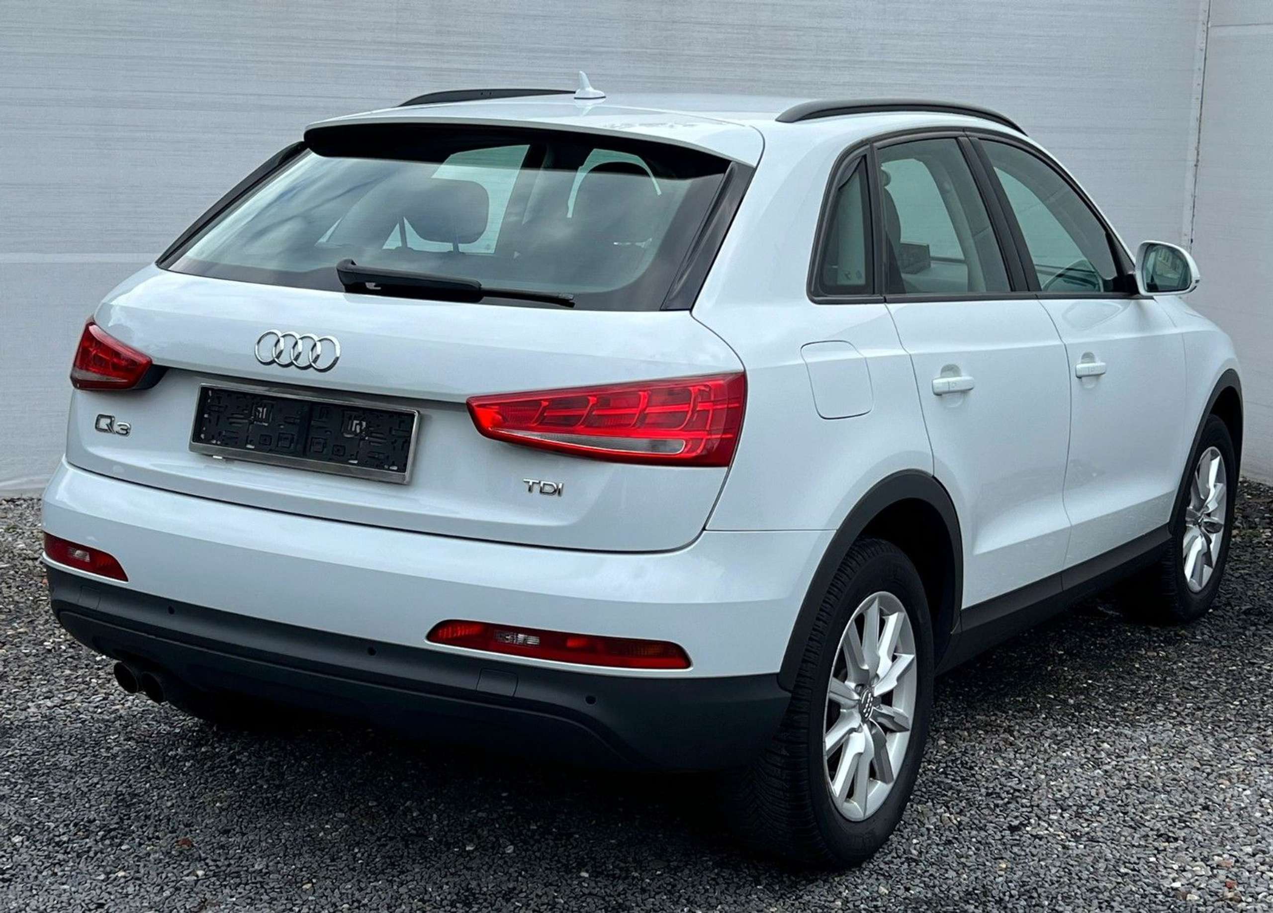 Audi - Q3