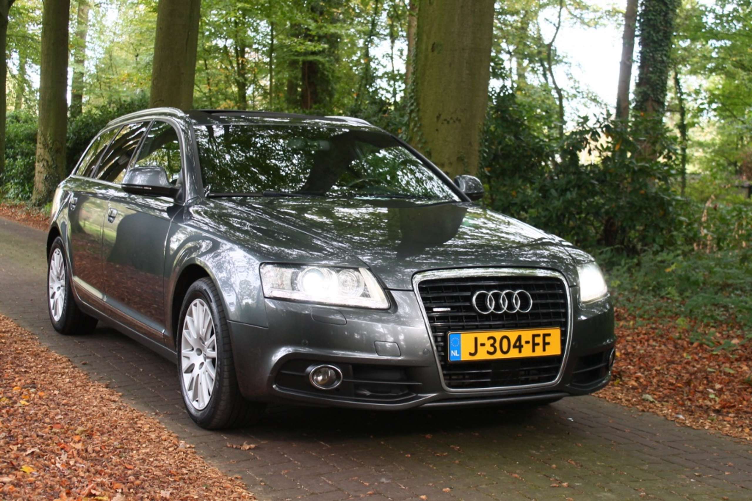 Audi - A6