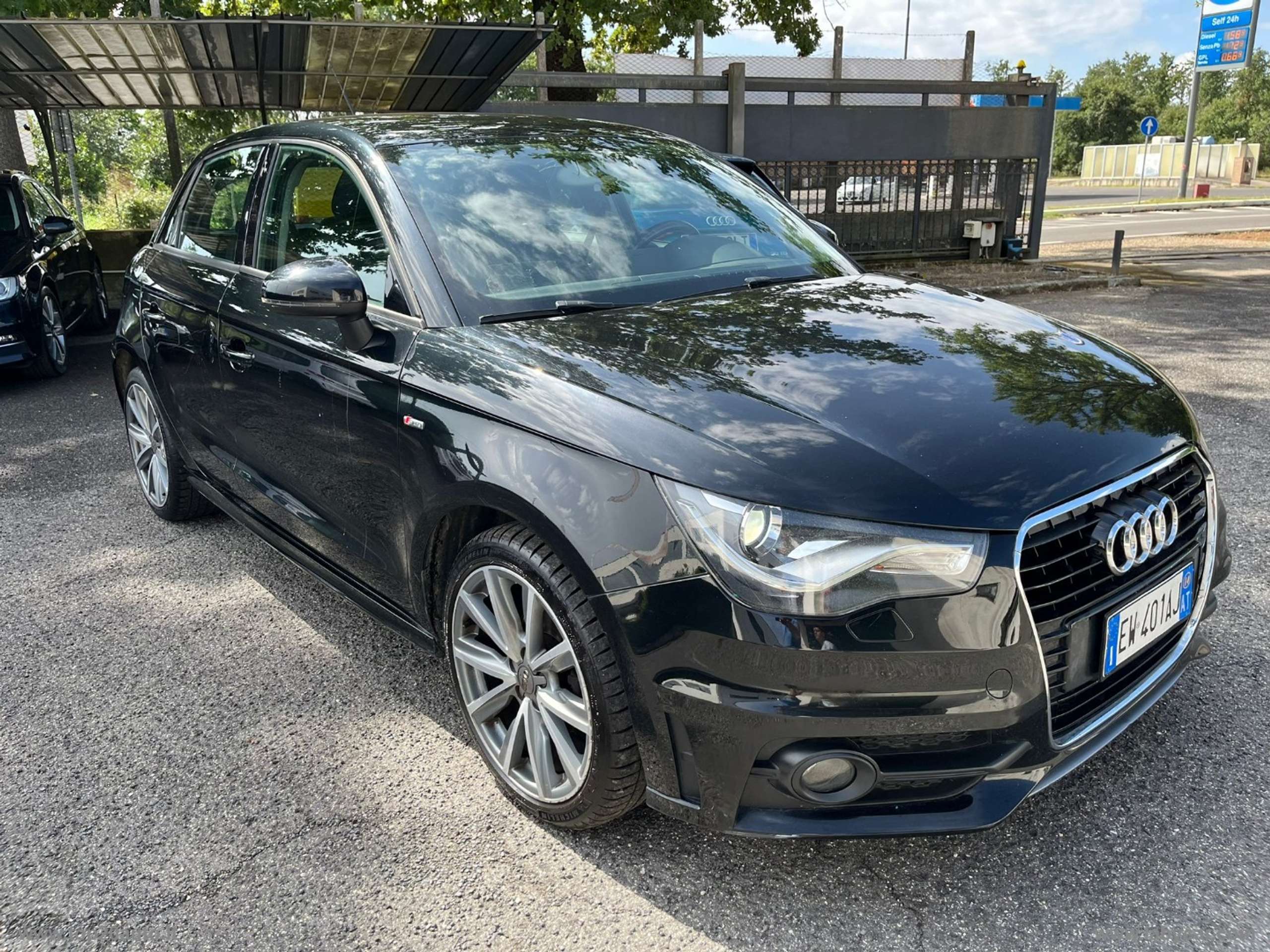 Audi - A1