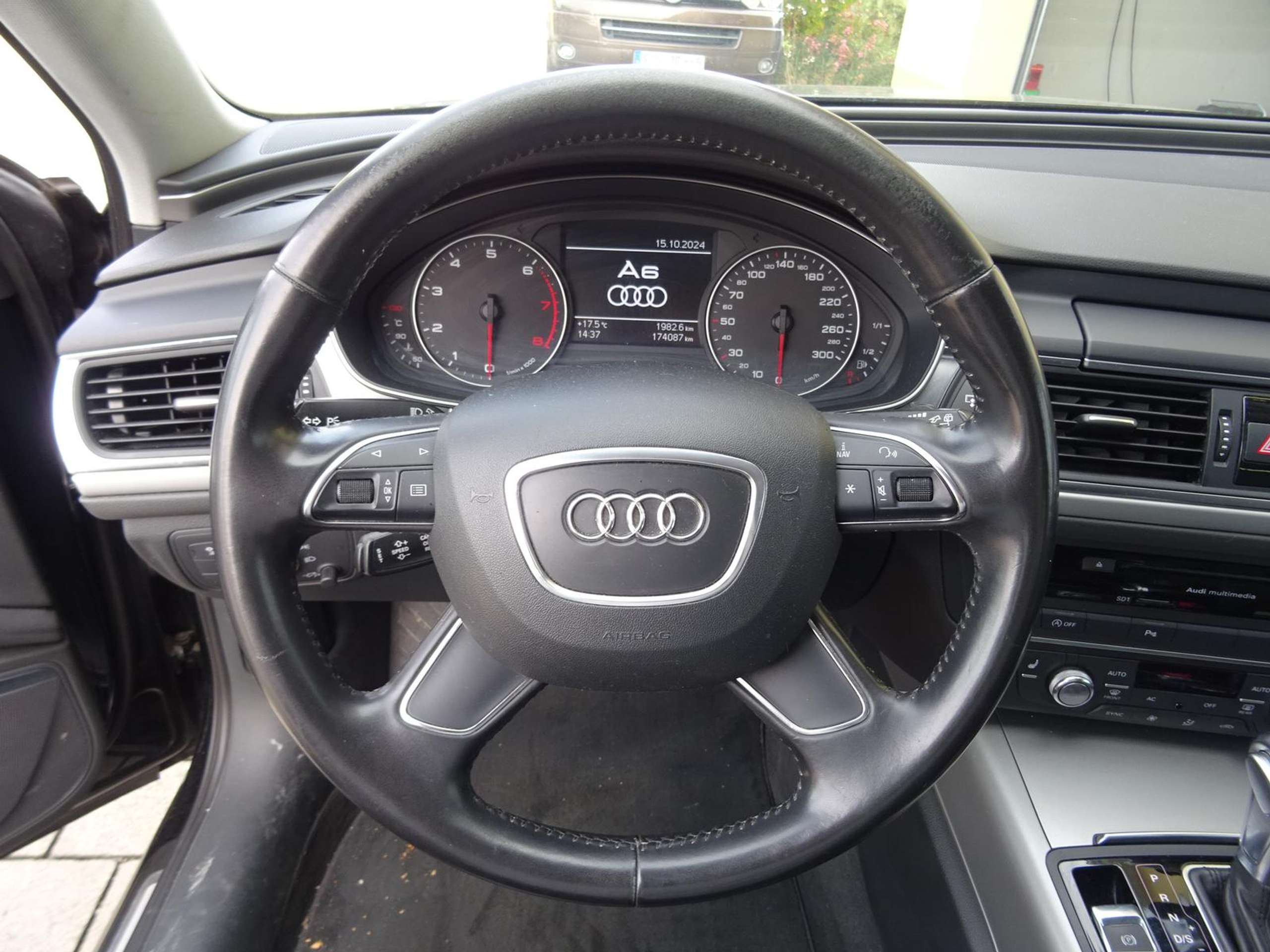 Audi - A6