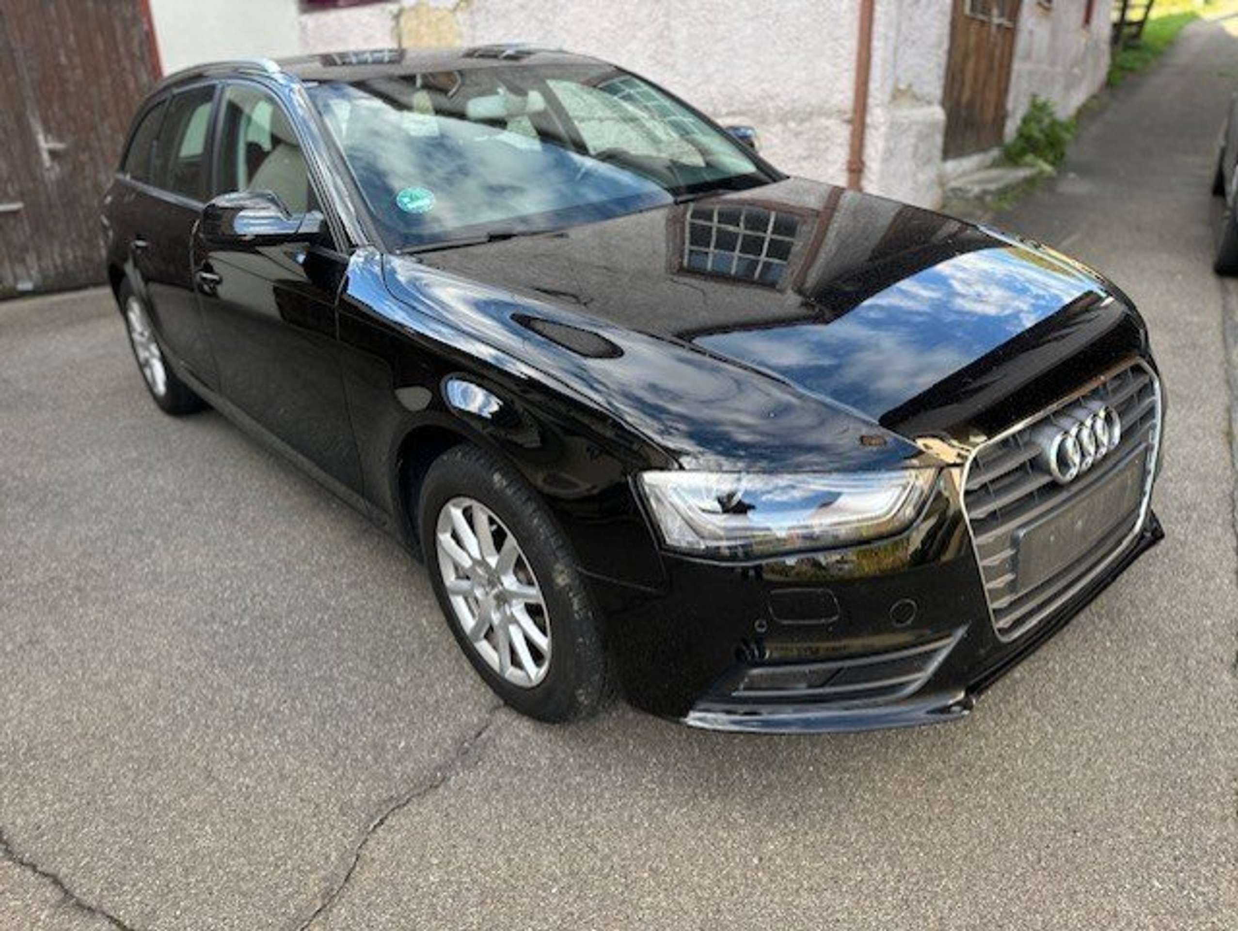 Audi - A4