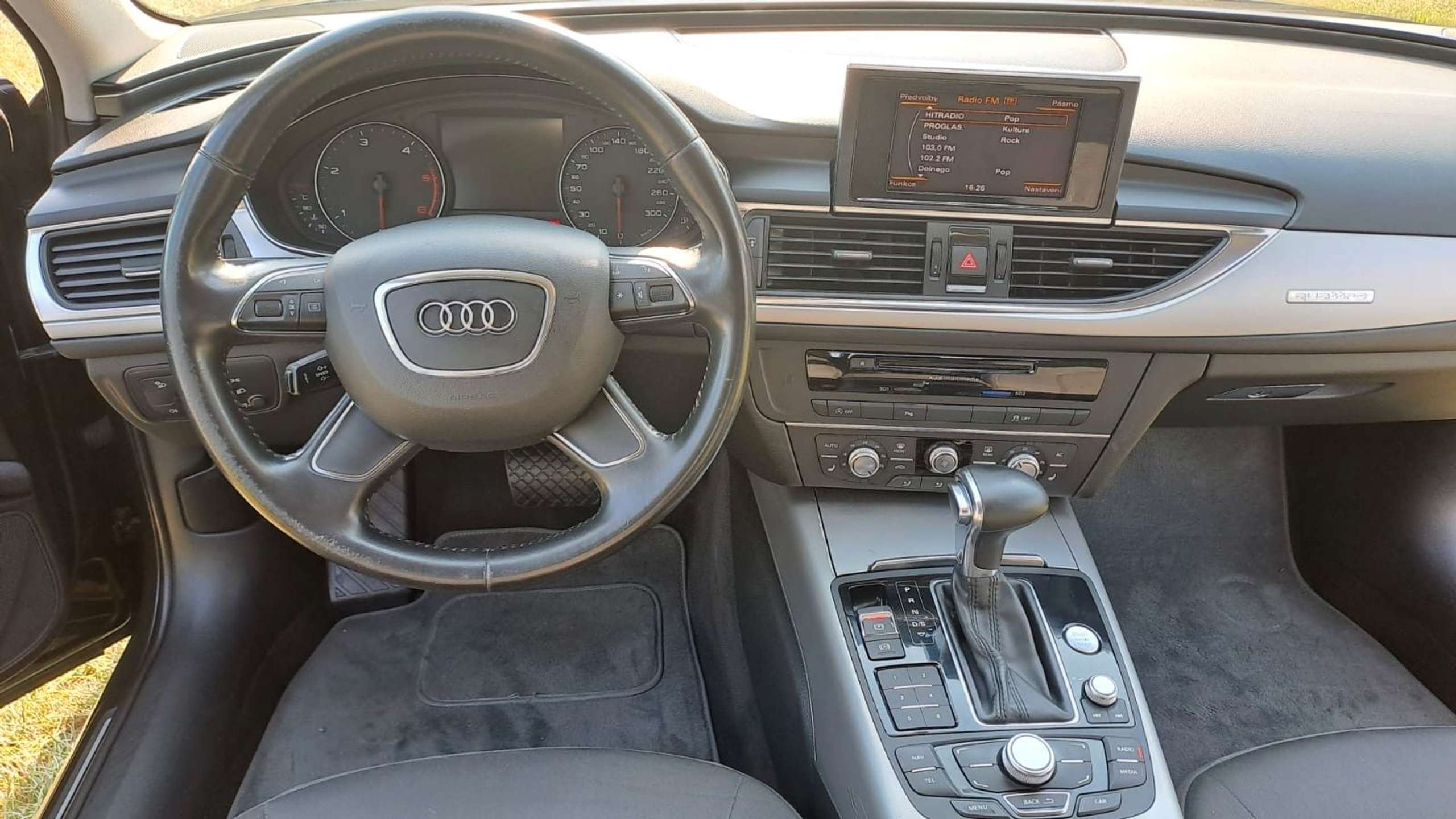 Audi - A6