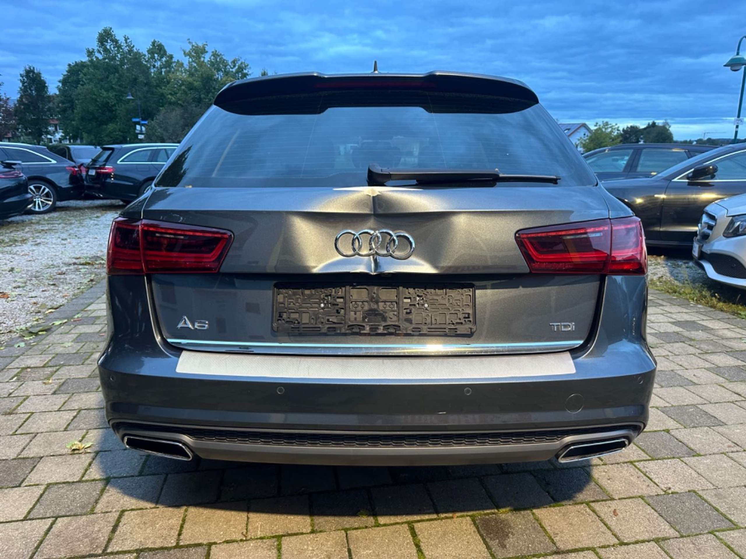 Audi - A6