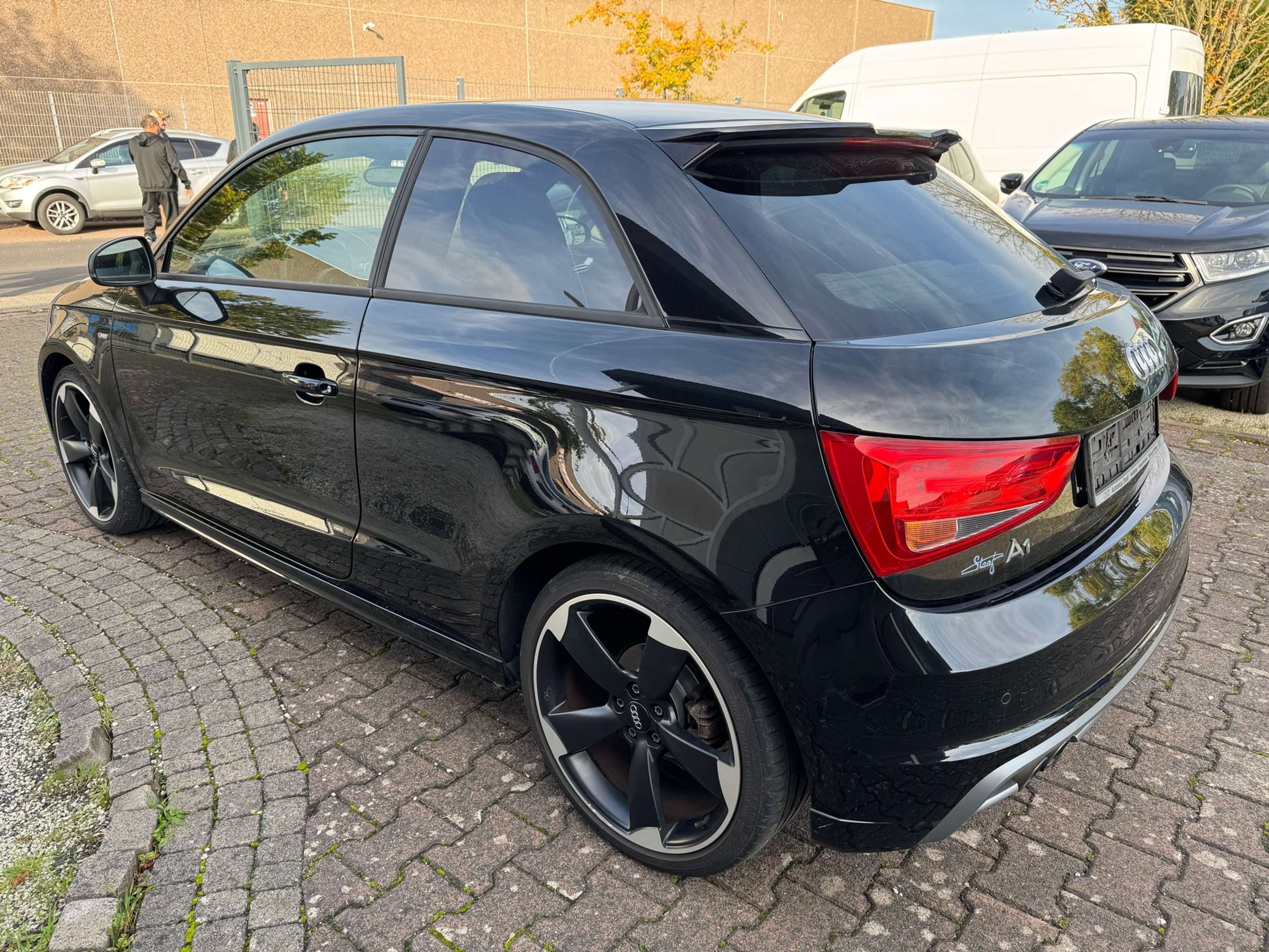 Audi - A1