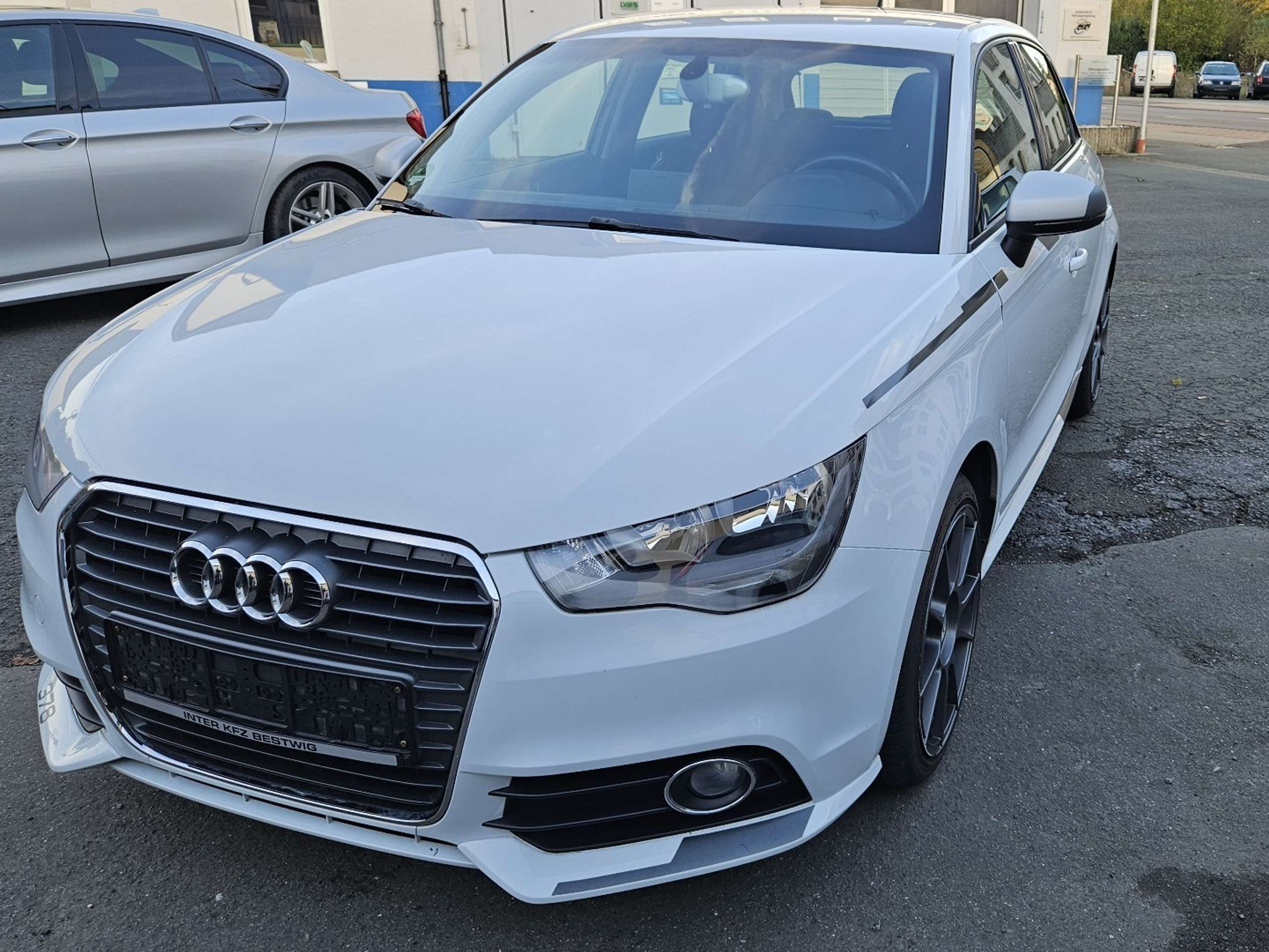 Audi - A1