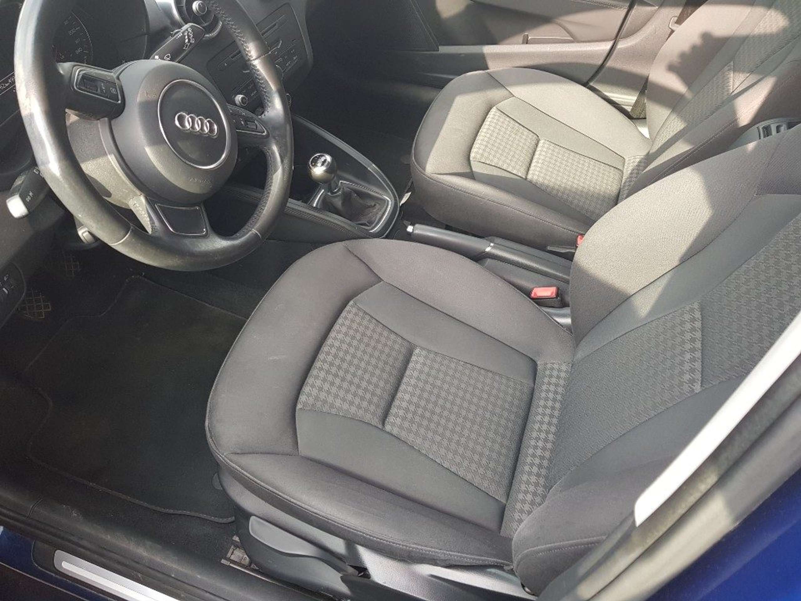 Audi - A1