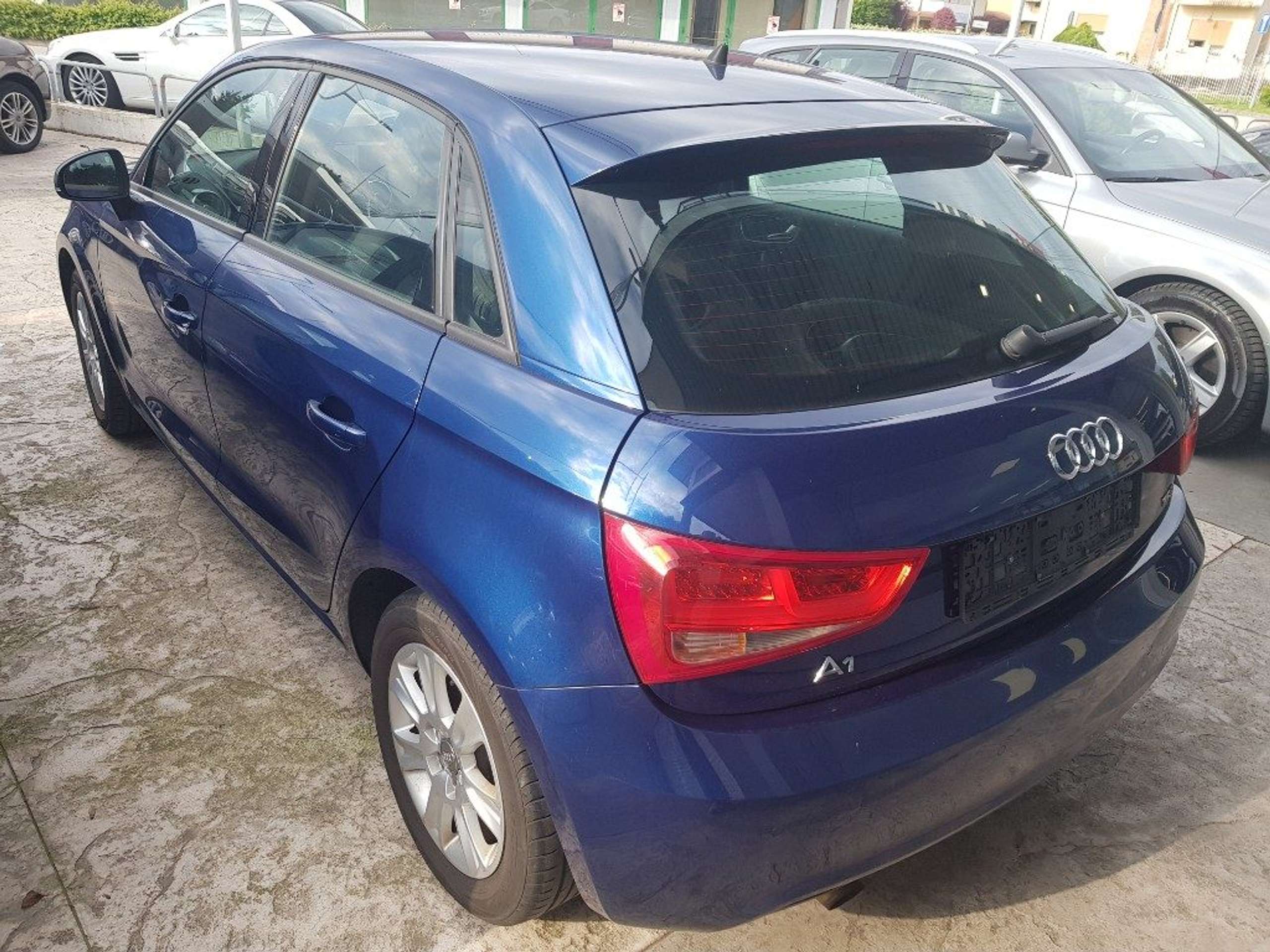 Audi - A1