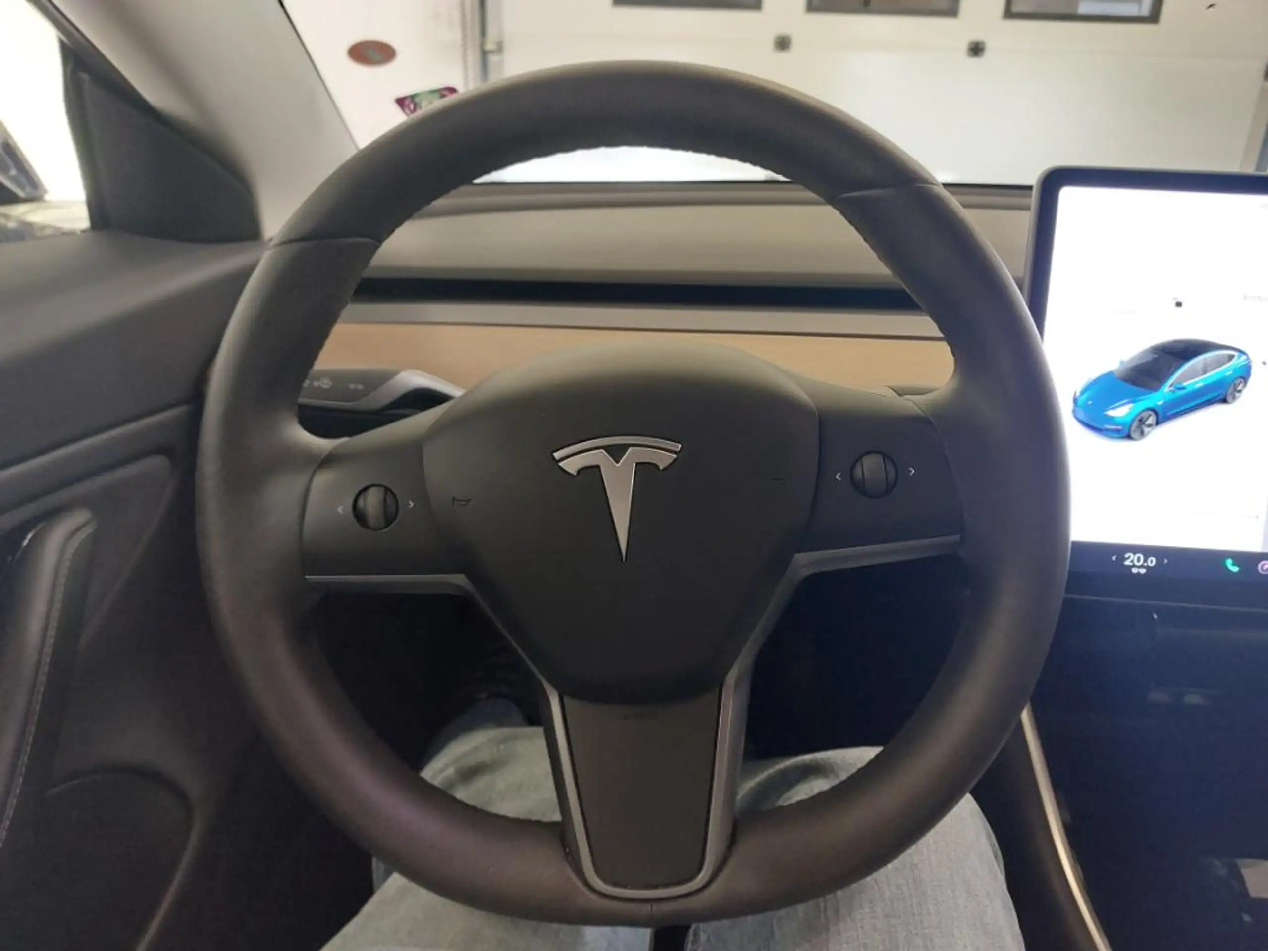 Tesla - Model 3