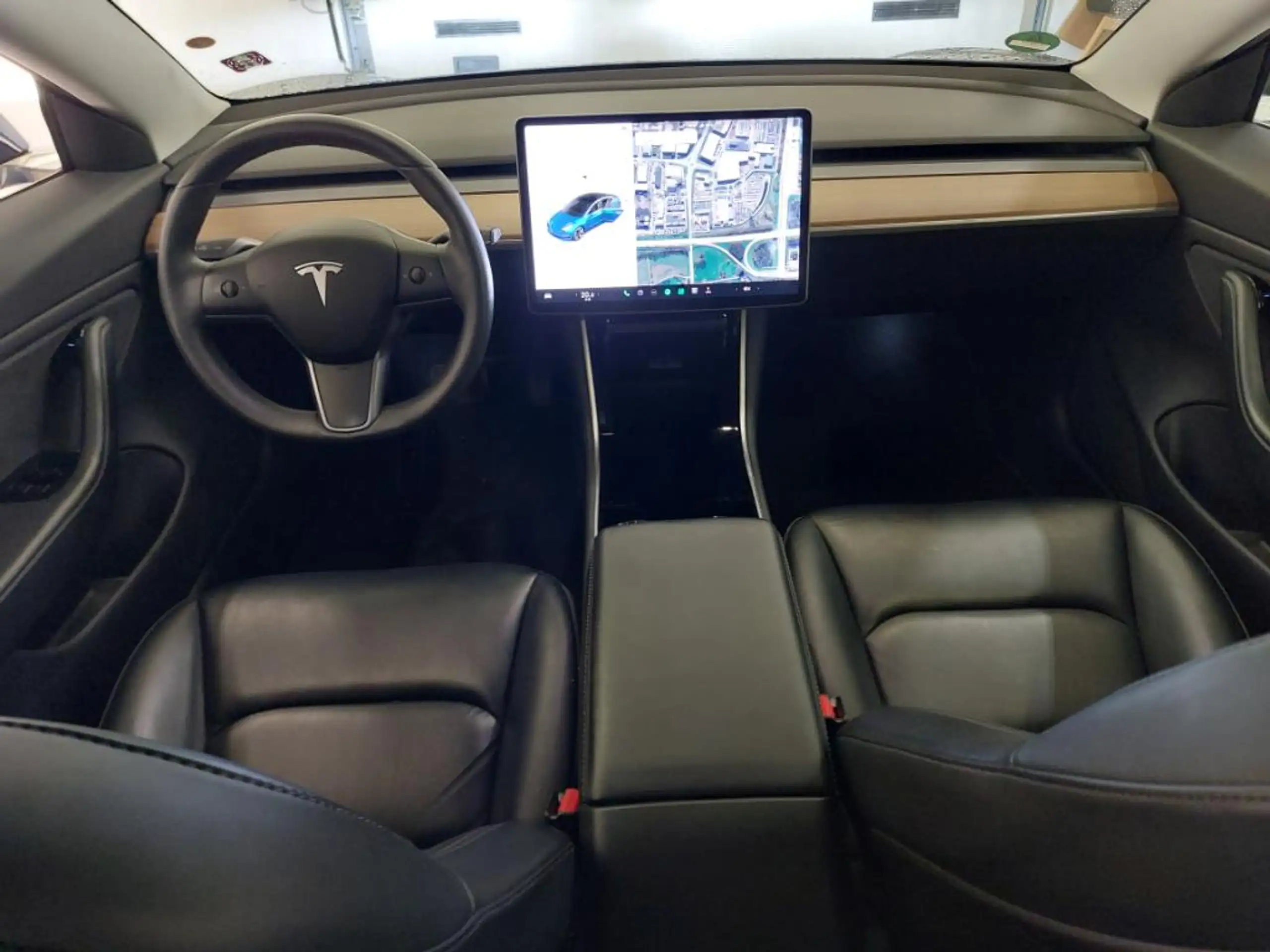 Tesla - Model 3