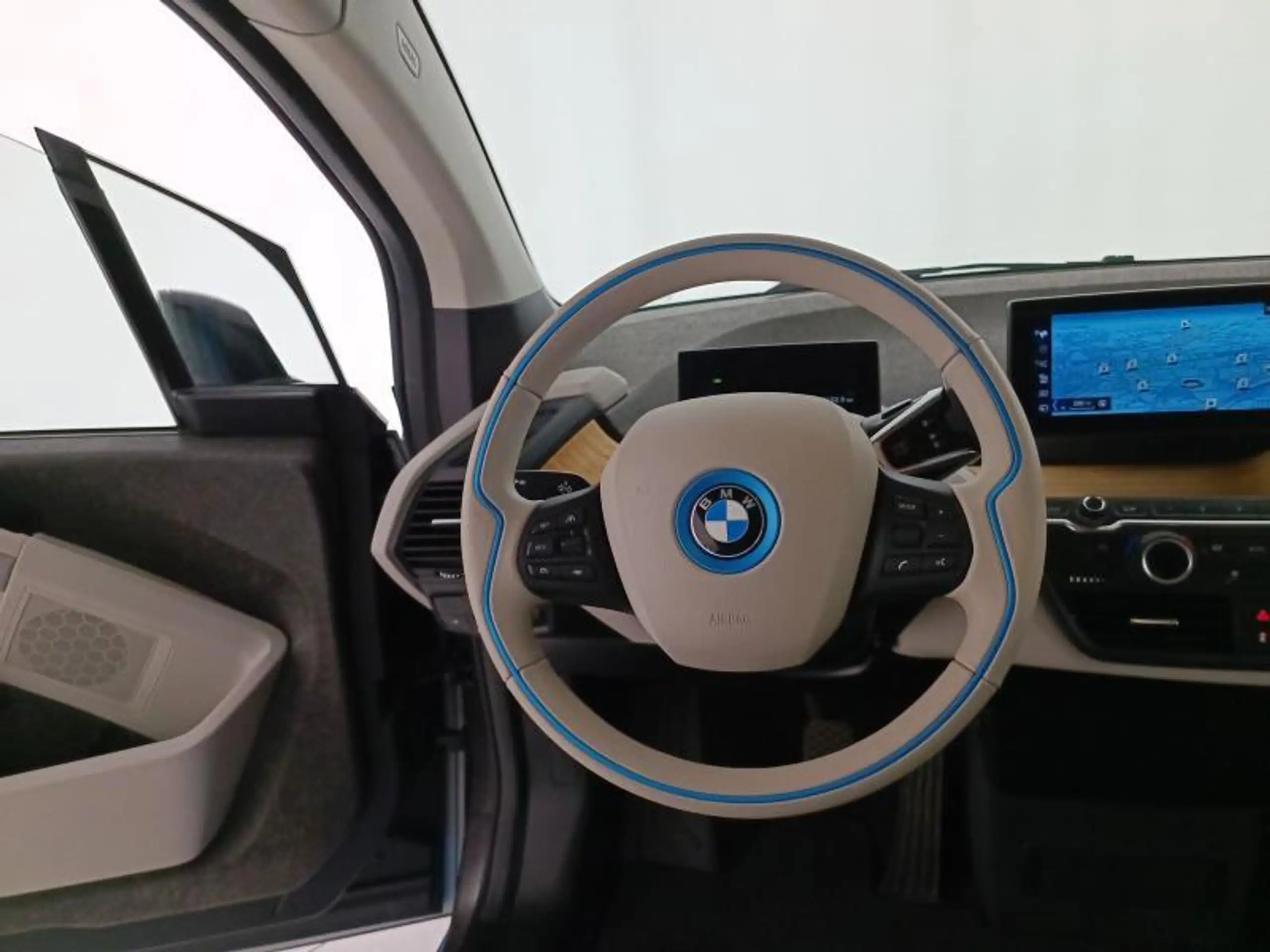 BMW - i3