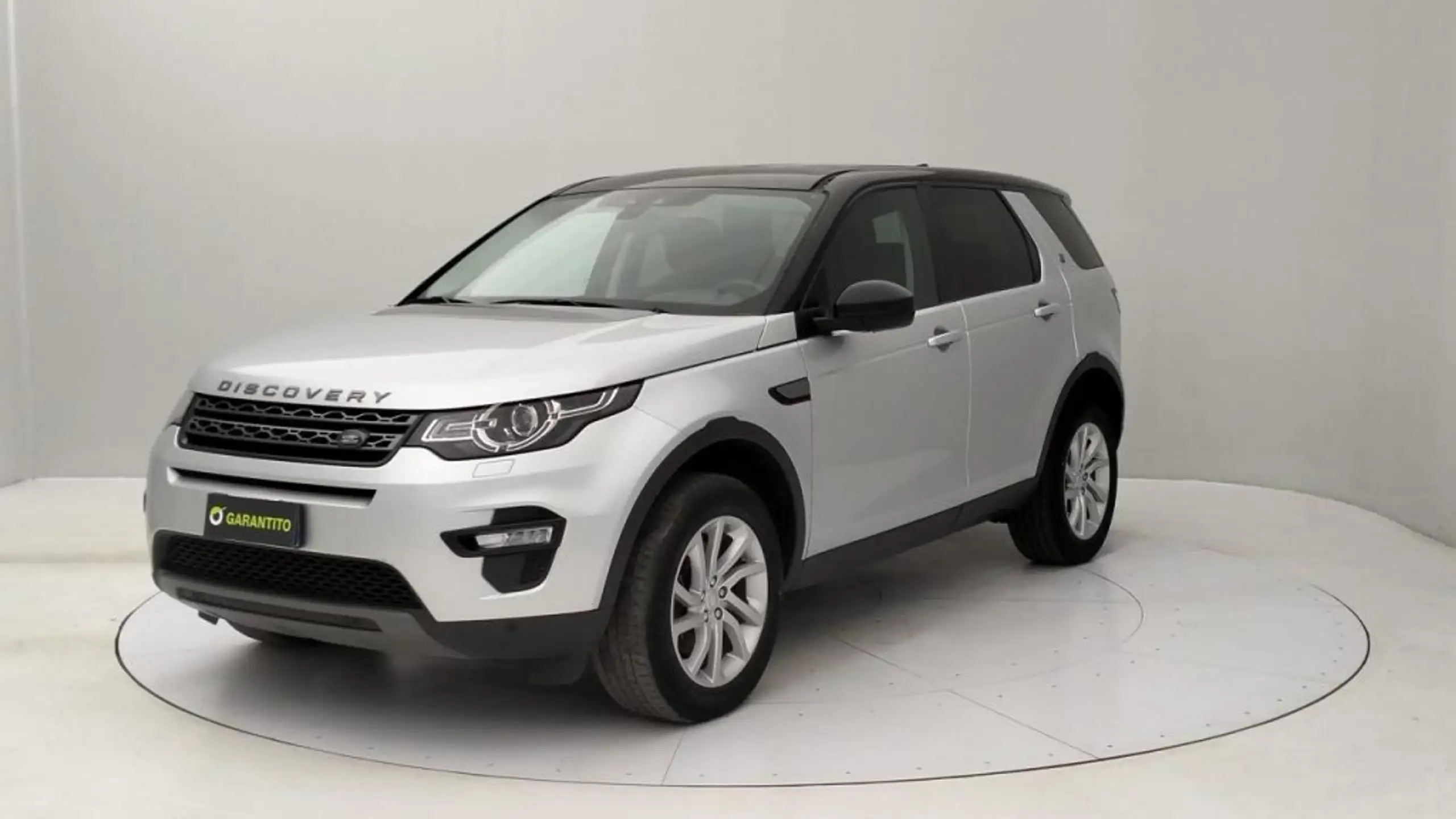 Land Rover - Discovery Sport