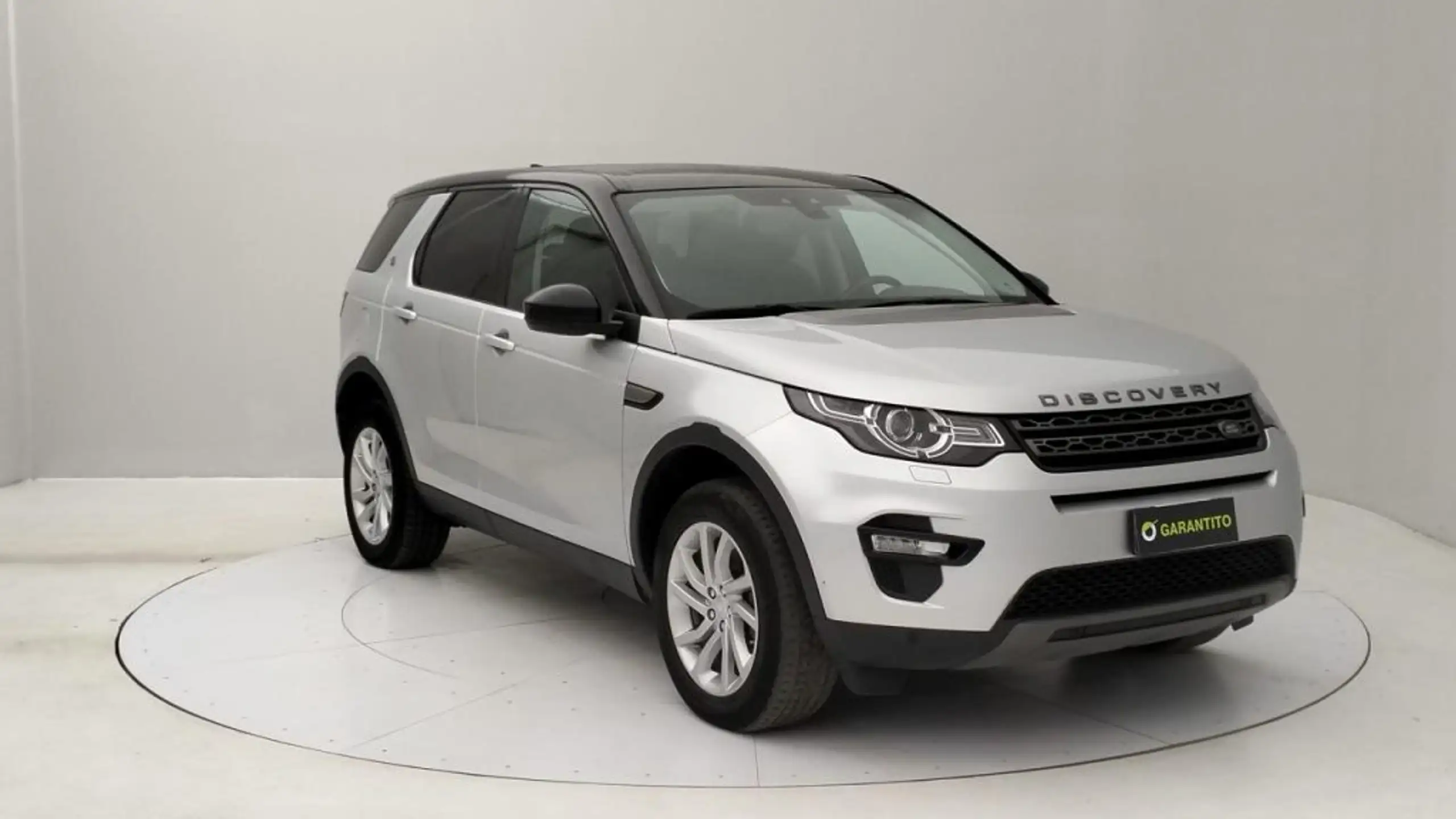 Land Rover - Discovery Sport