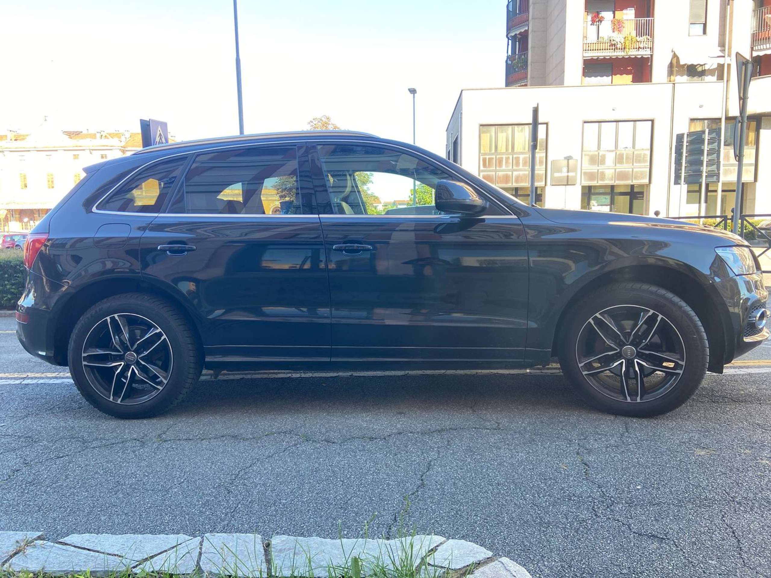 Audi - Q5