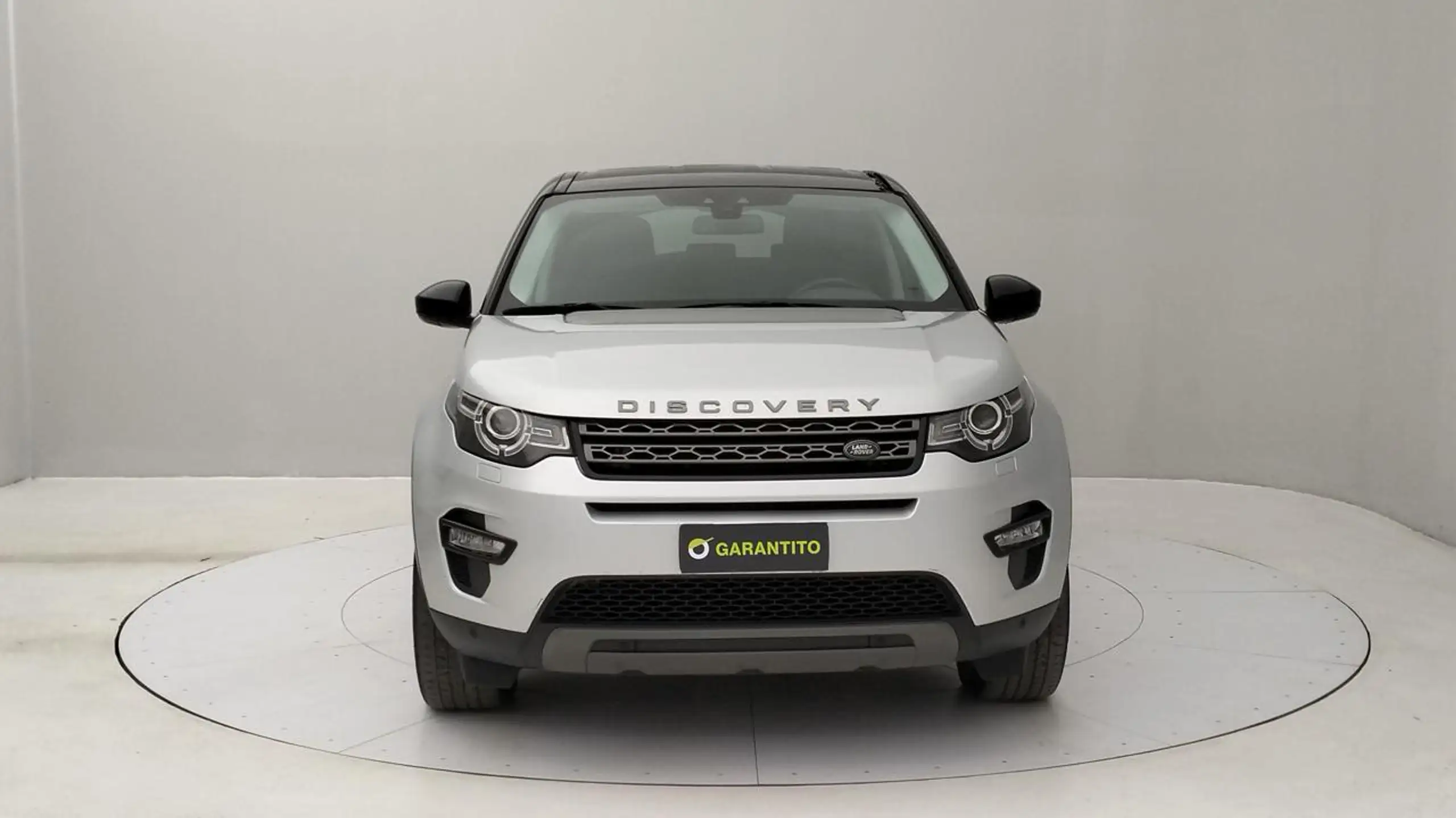 Land Rover - Discovery Sport